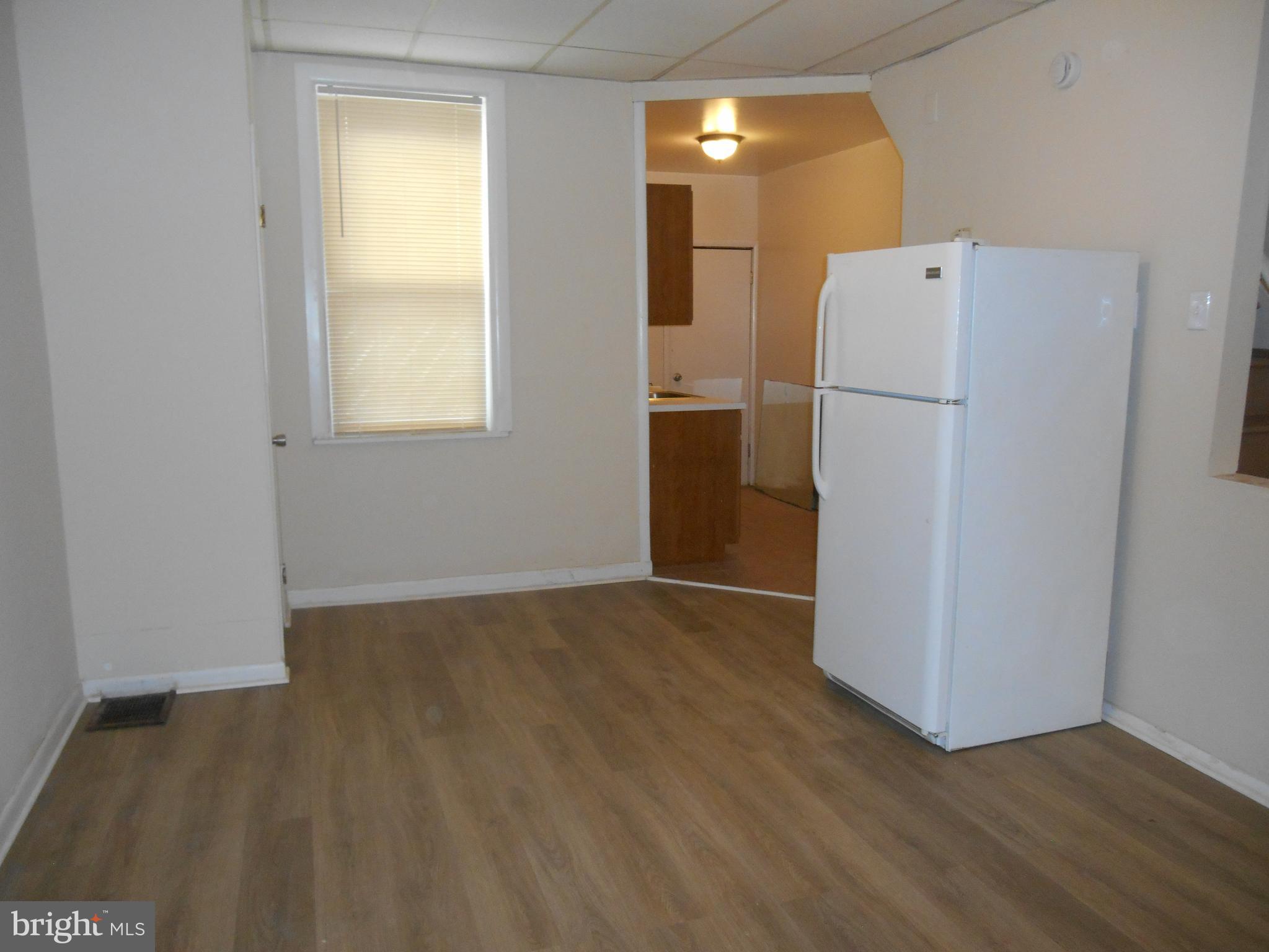 FRANKFORD - Residential Lease