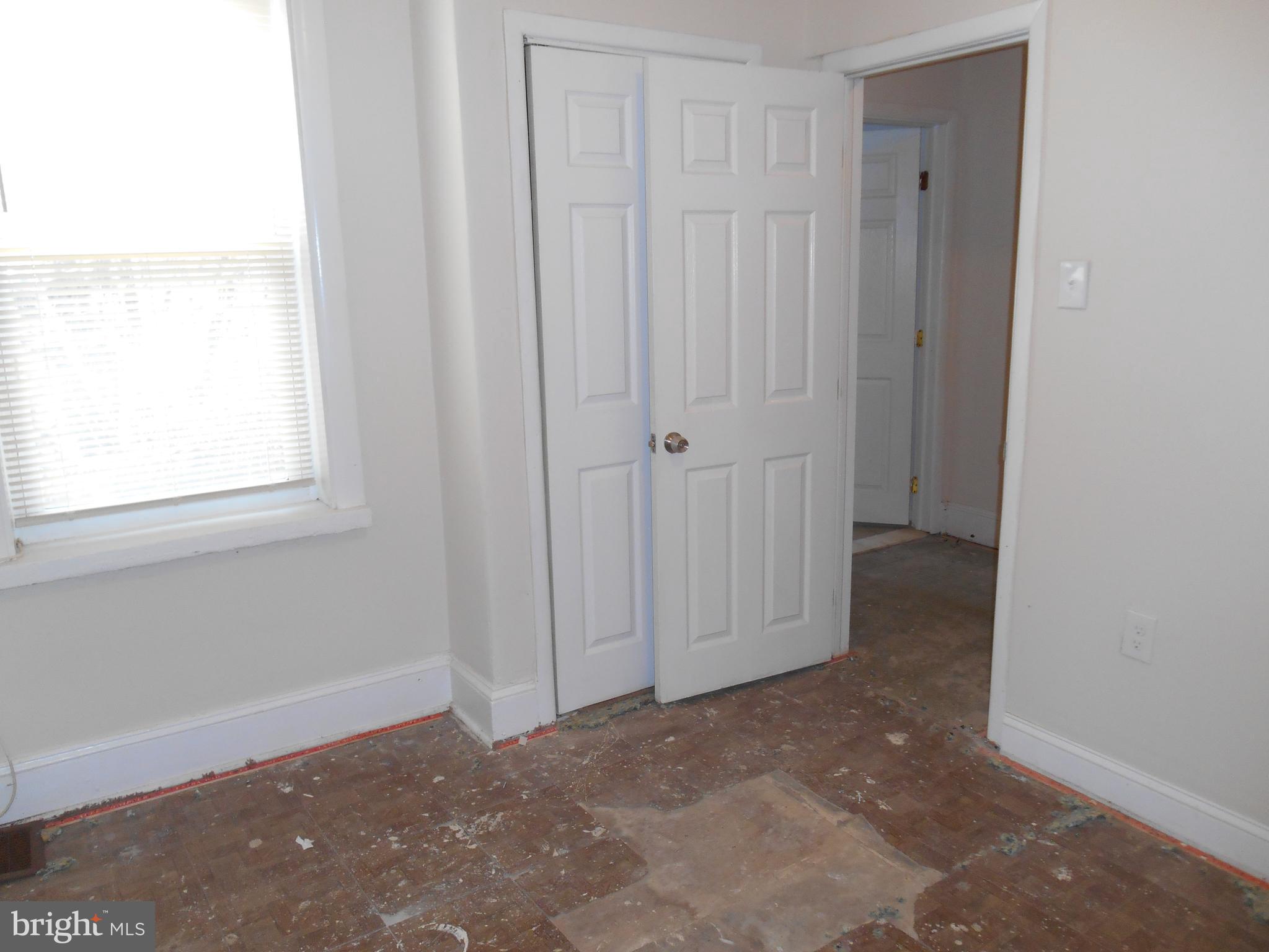 FRANKFORD - Residential Lease