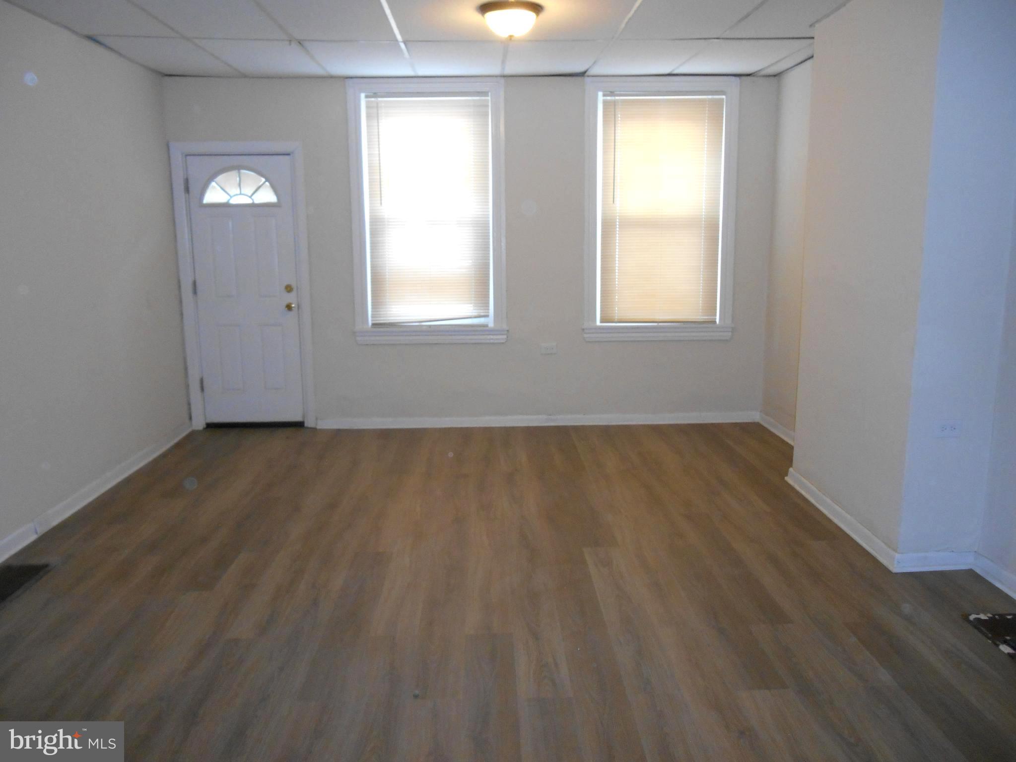 FRANKFORD - Residential Lease