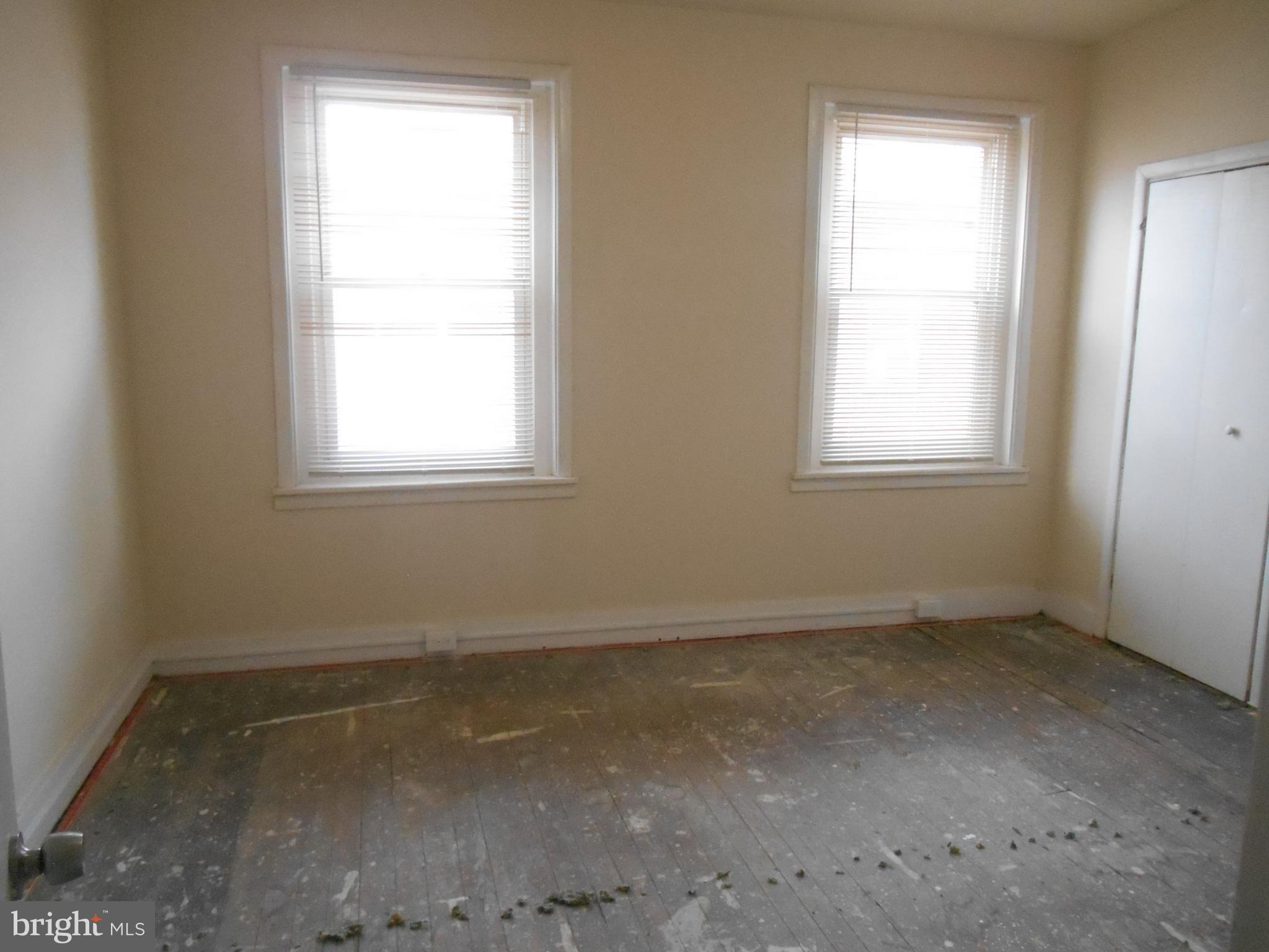 FRANKFORD - Residential Lease