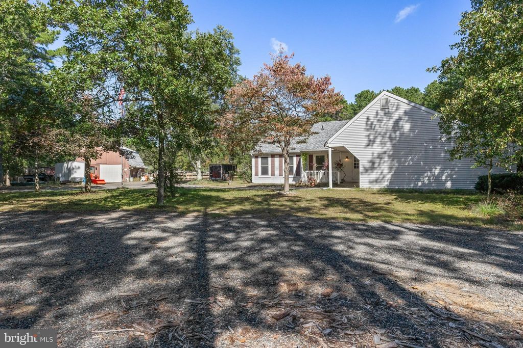 Photo of 25 Panama Road, CHATSWORTH, NJ 08019 (MLS # NJBL2098432)