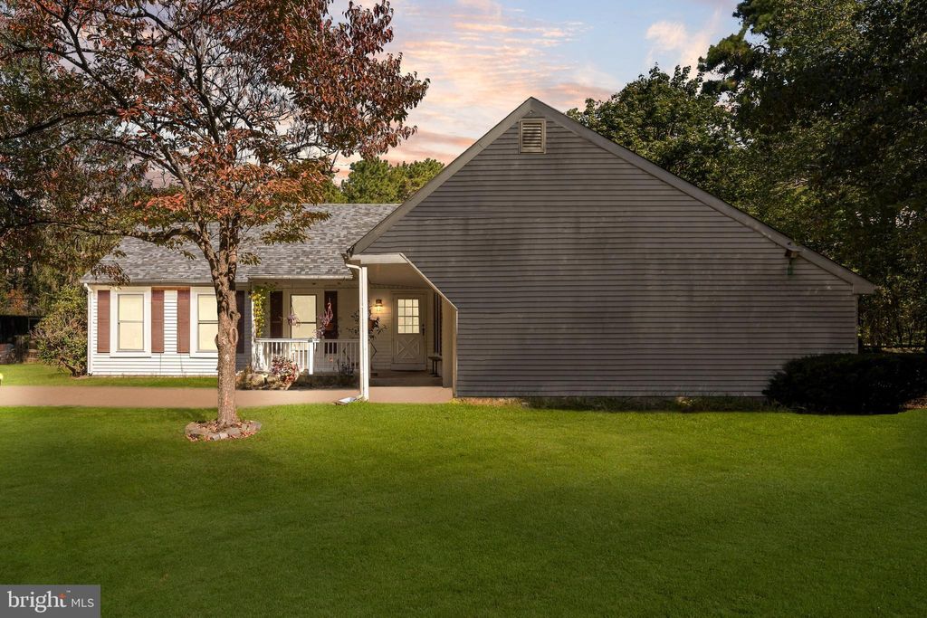 Photo of 25 Panama Road, CHATSWORTH, NJ 08019 (MLS # NJBL2098432)