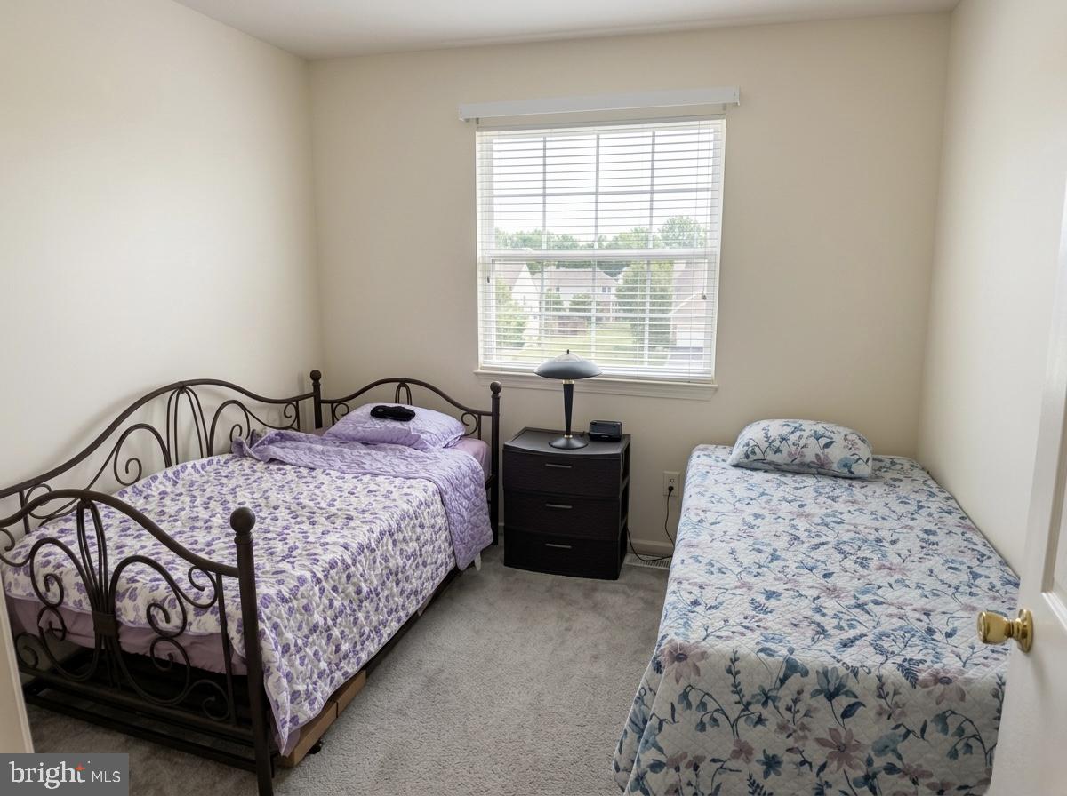 HINES ESTATES - Residential