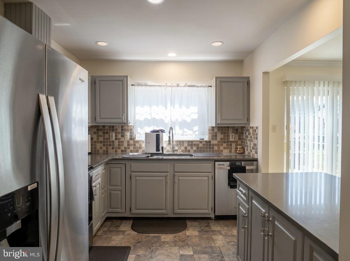HINES ESTATES - Residential