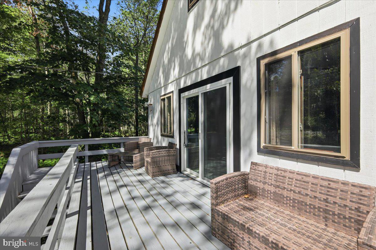 9781 AUBURN DRIVE
