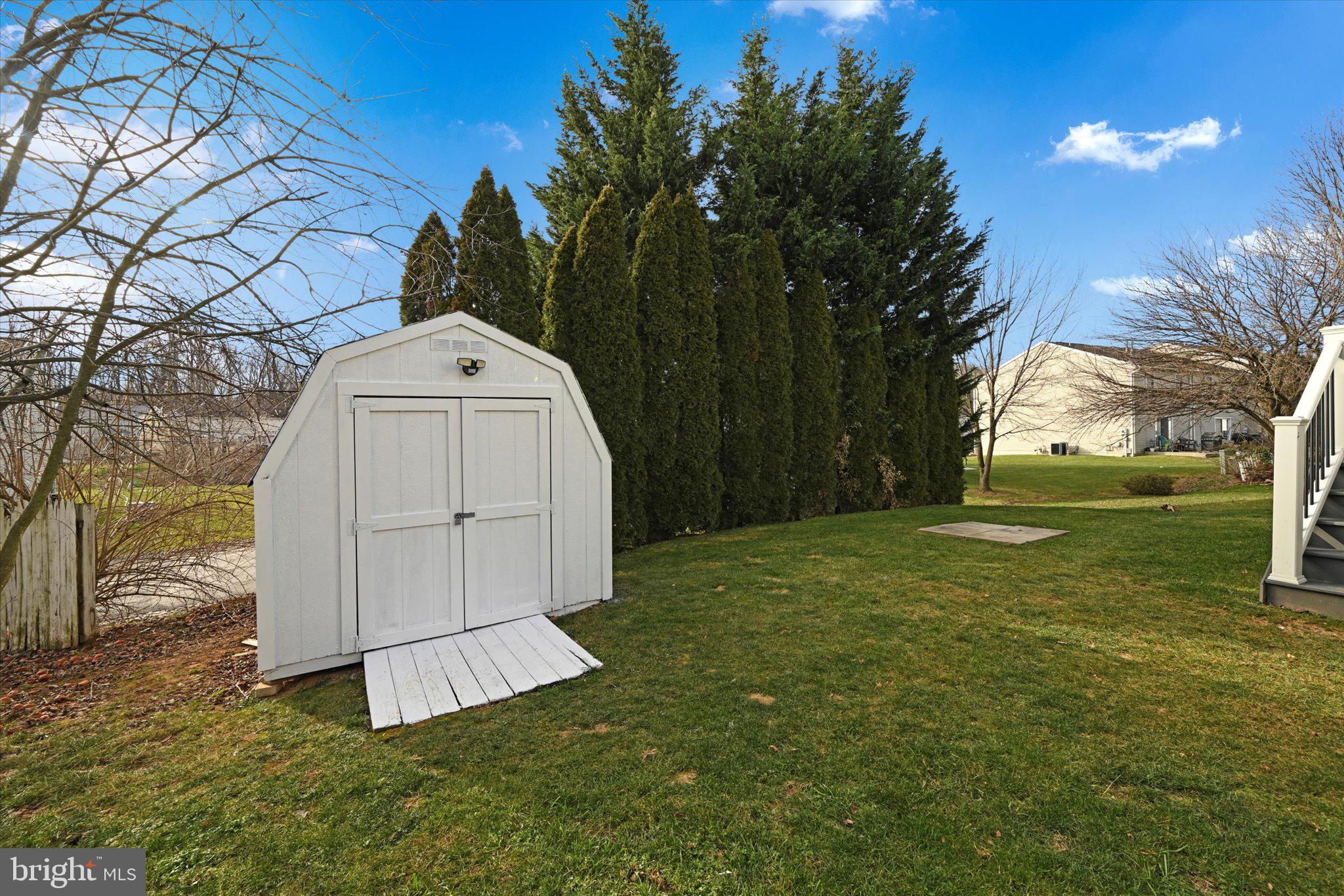 BEVERLY HEIGHTS - Residential