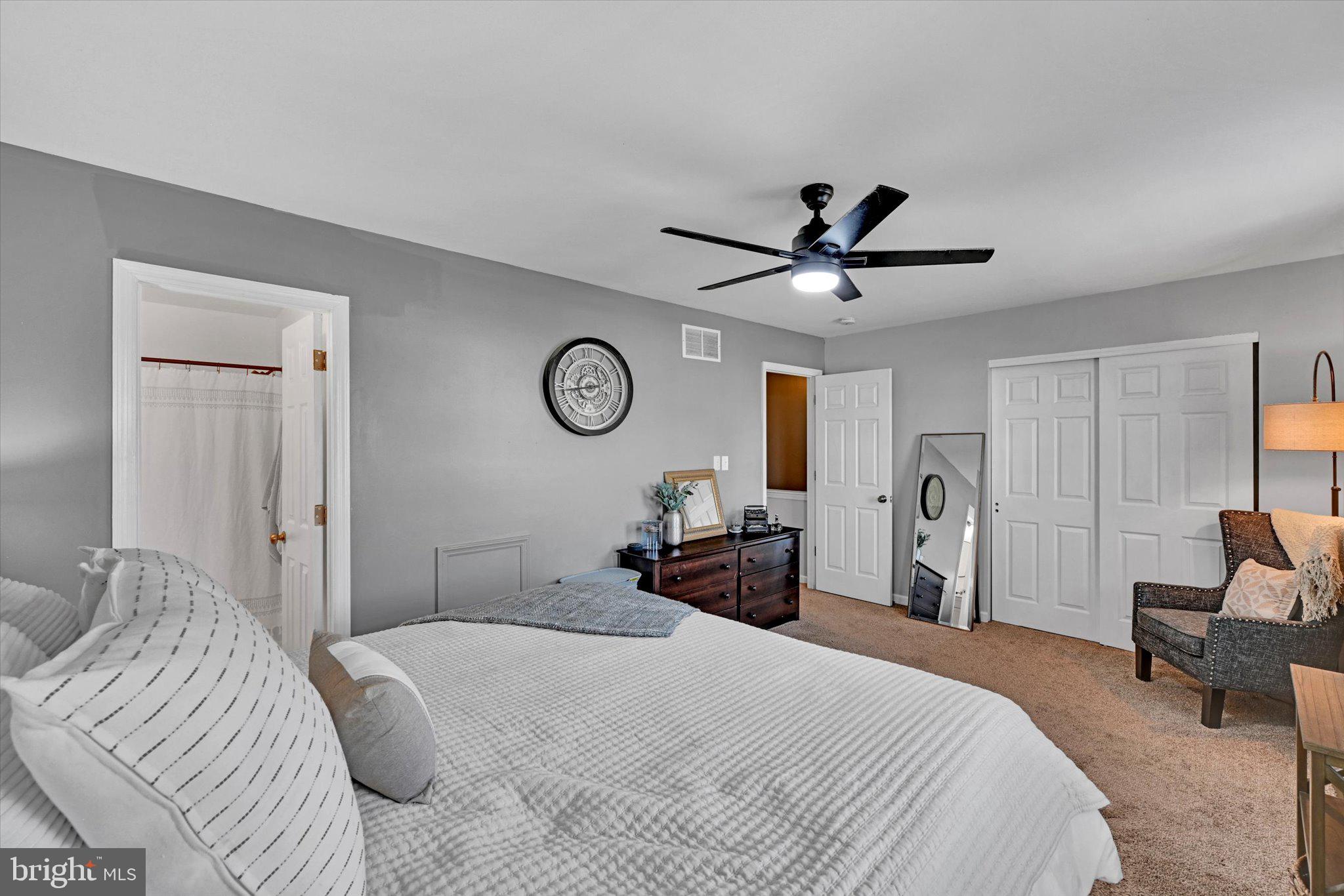 BEVERLY HEIGHTS - Residential