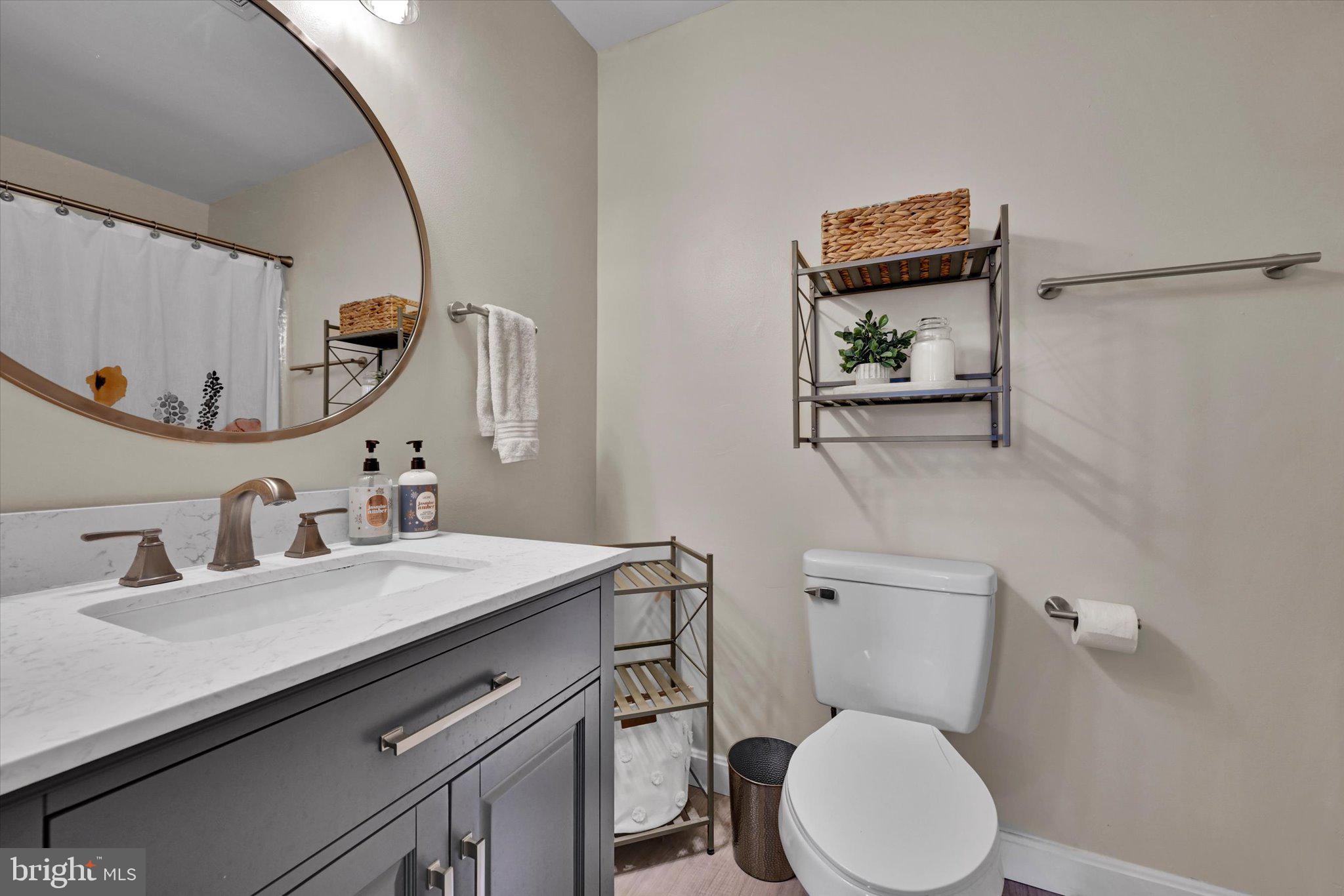 BEVERLY HEIGHTS - Residential