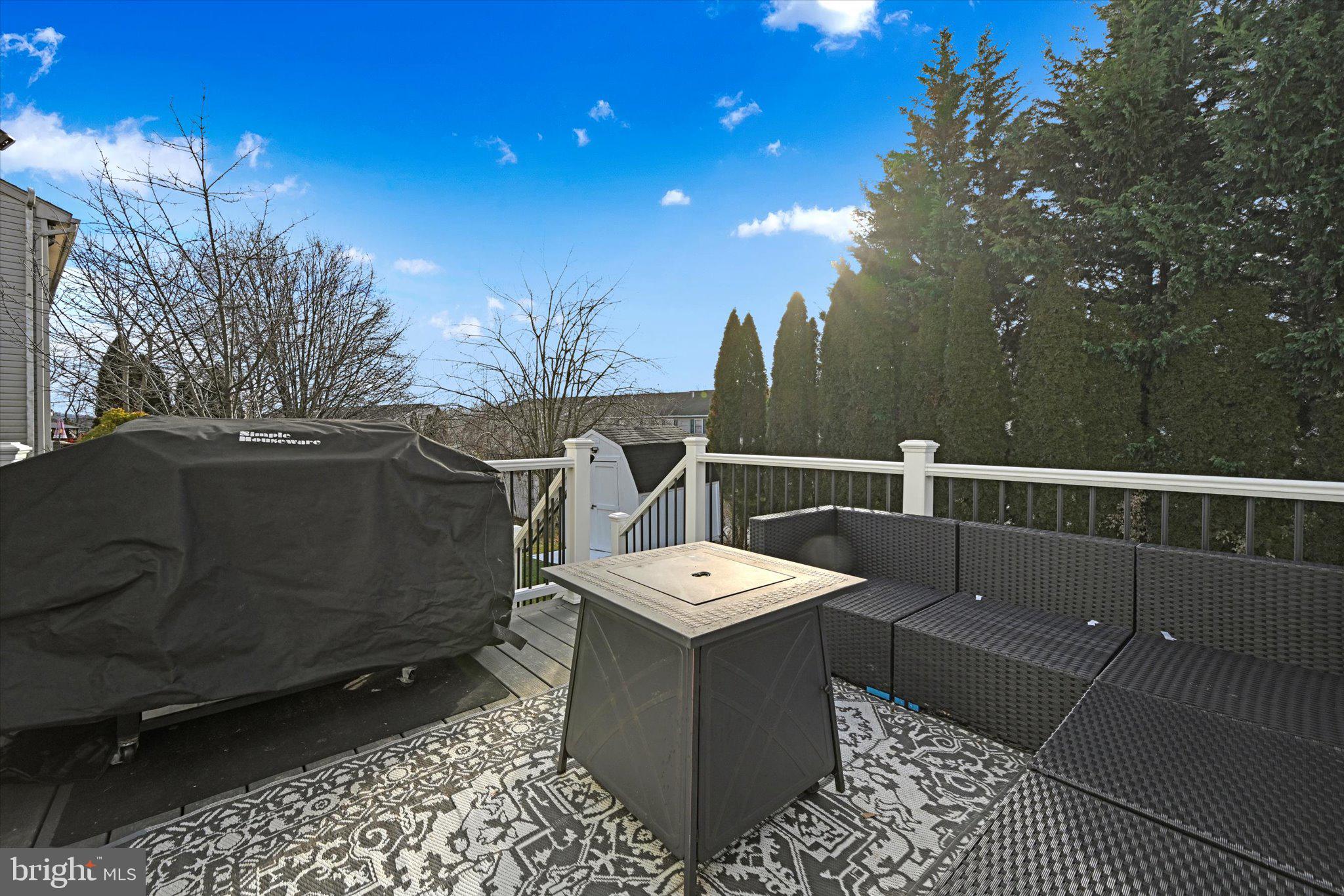 BEVERLY HEIGHTS - Residential