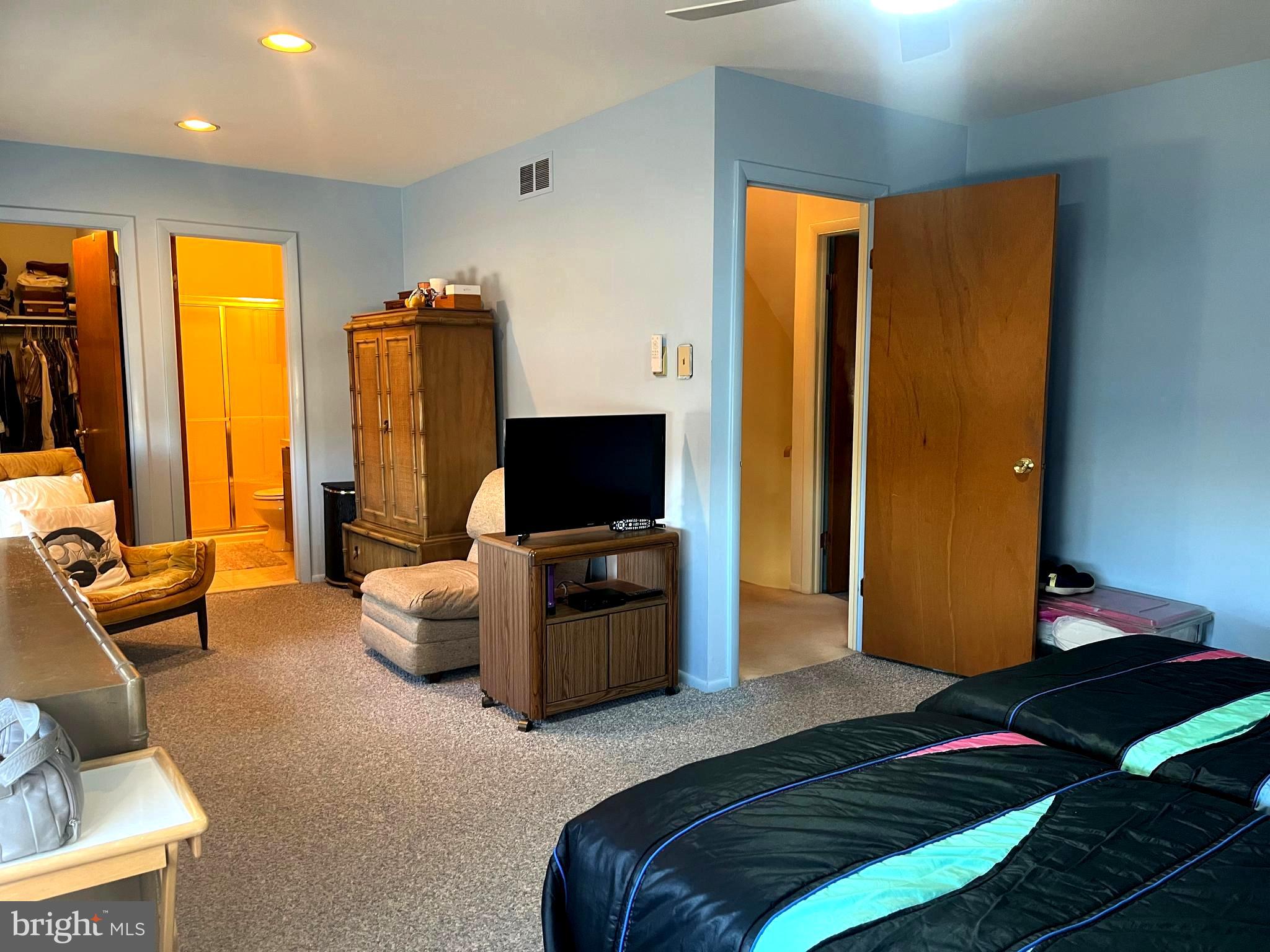 NESHAMINY VALLEY - Residential