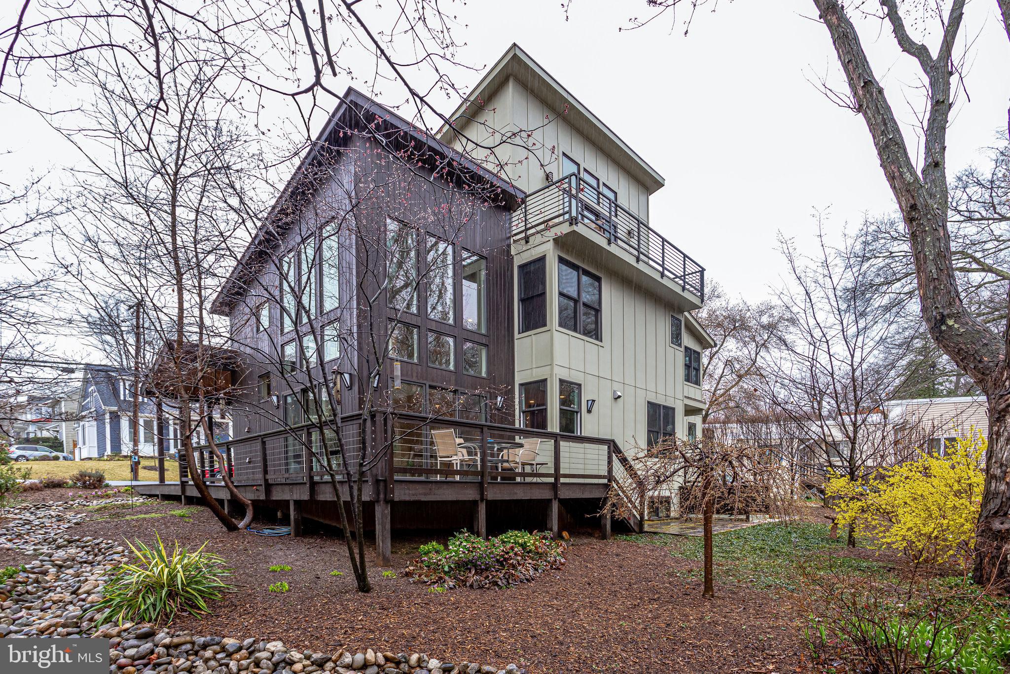 EAST FALLS CHURCH - Residential