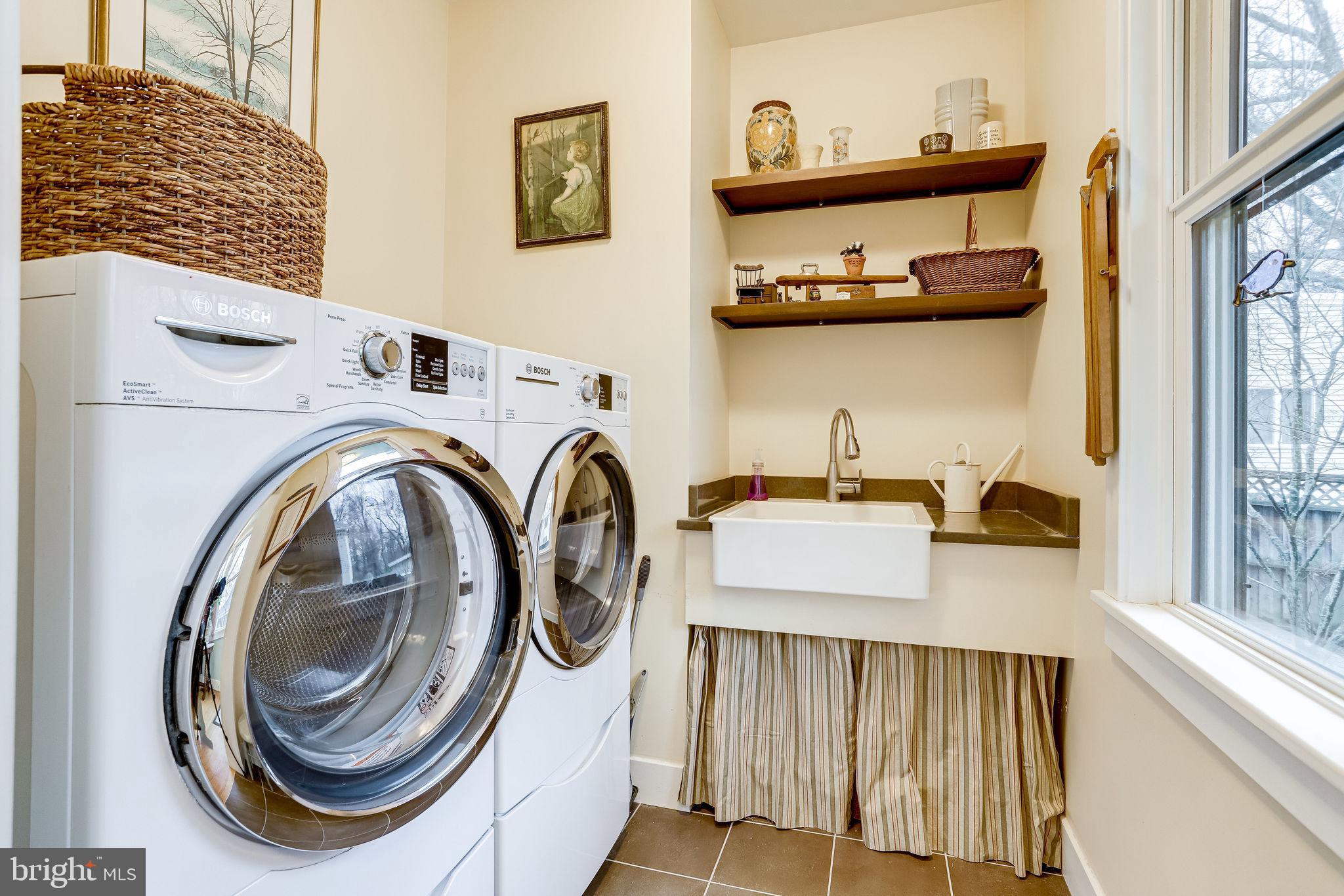 EAST FALLS CHURCH - Residential