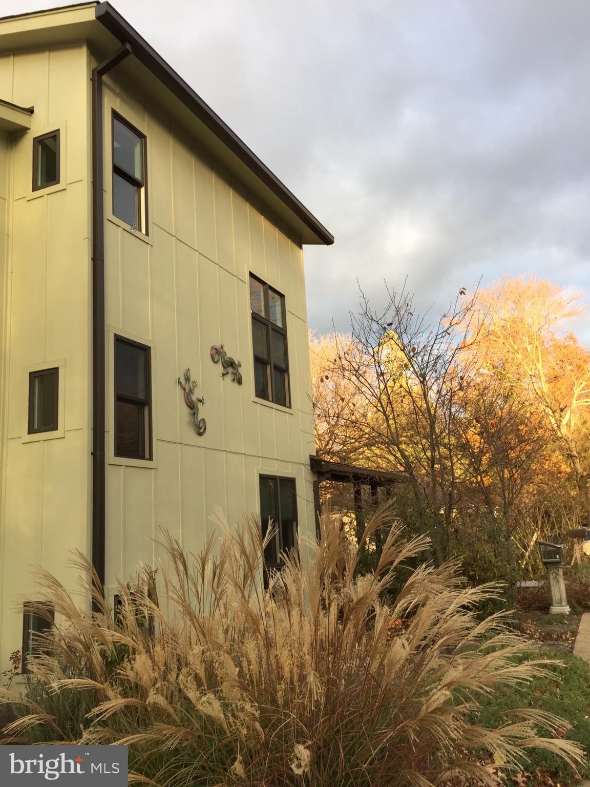 EAST FALLS CHURCH - Residential