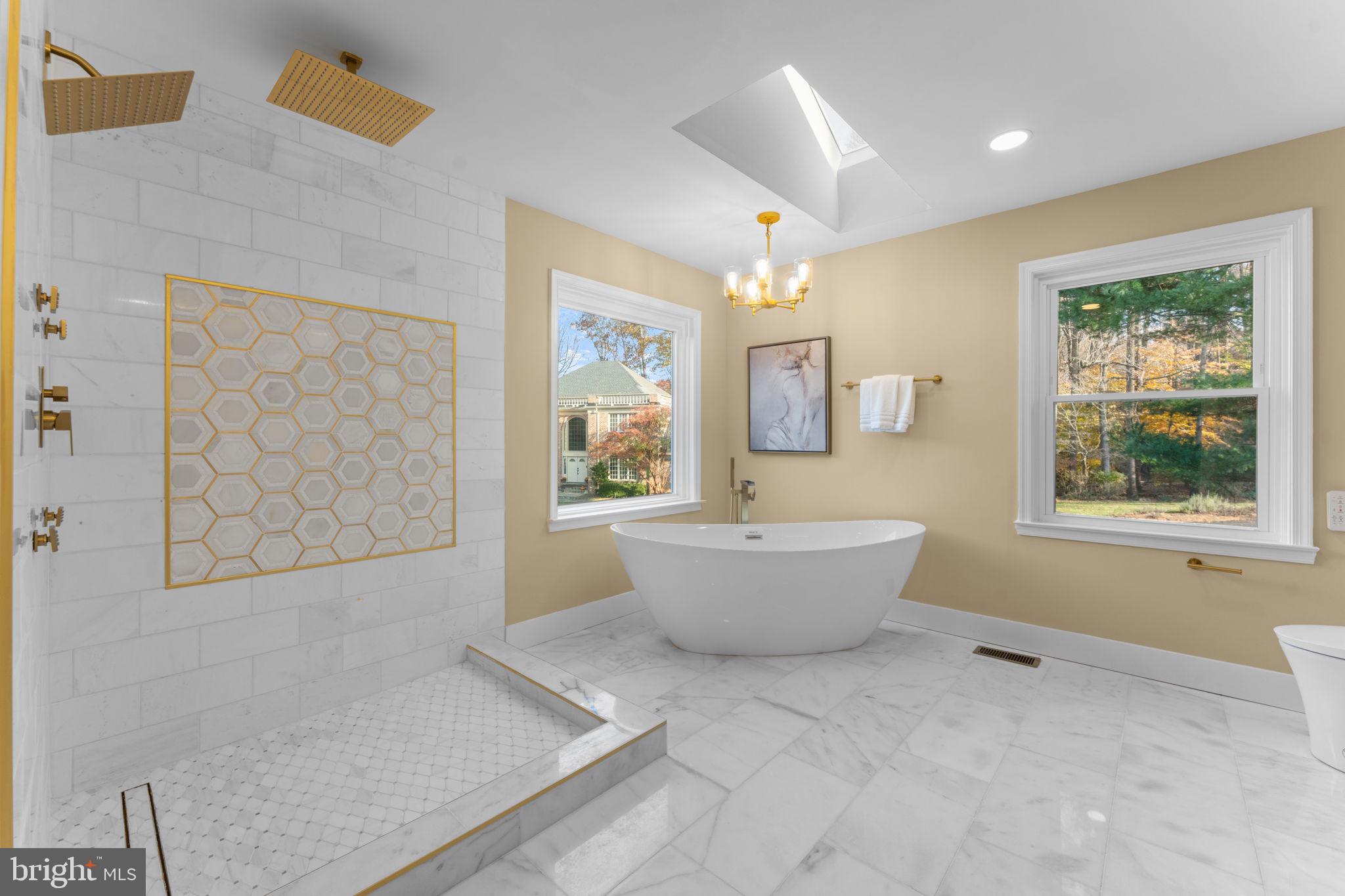 HICKORY HOLLOW FOREST - Residential