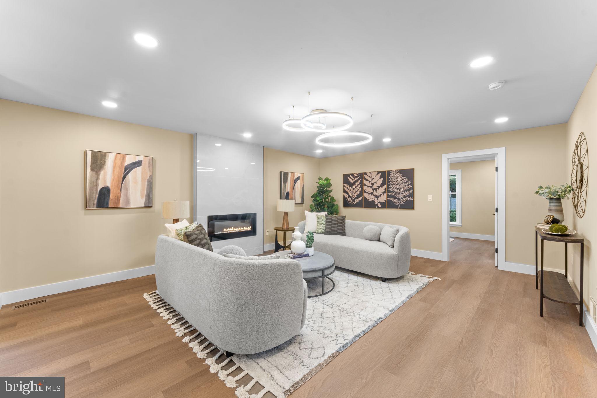 HICKORY HOLLOW FOREST - Residential