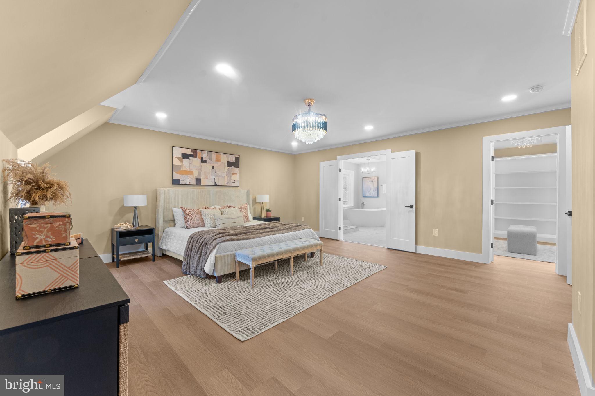 HICKORY HOLLOW FOREST - Residential