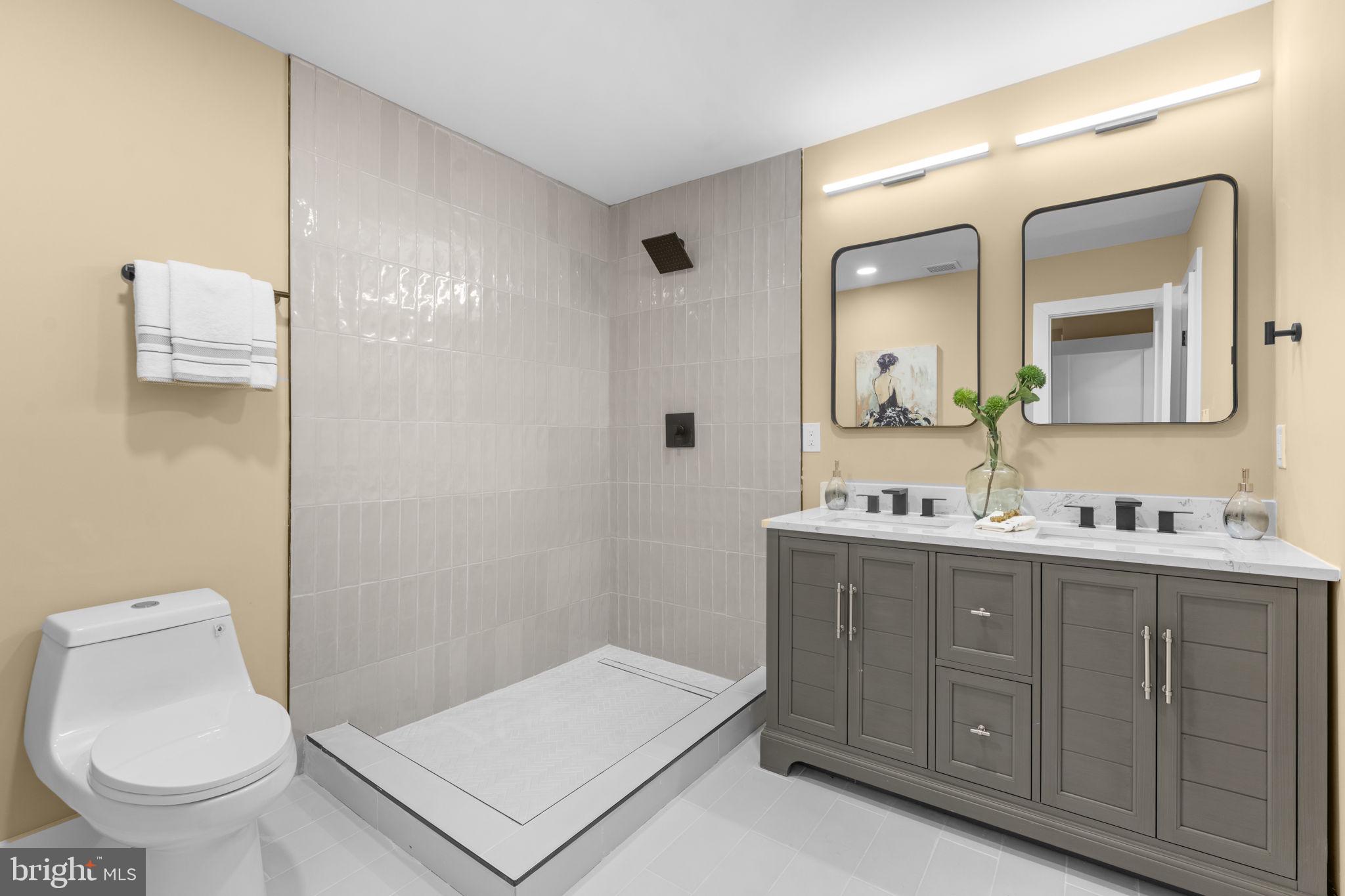 HICKORY HOLLOW FOREST - Residential