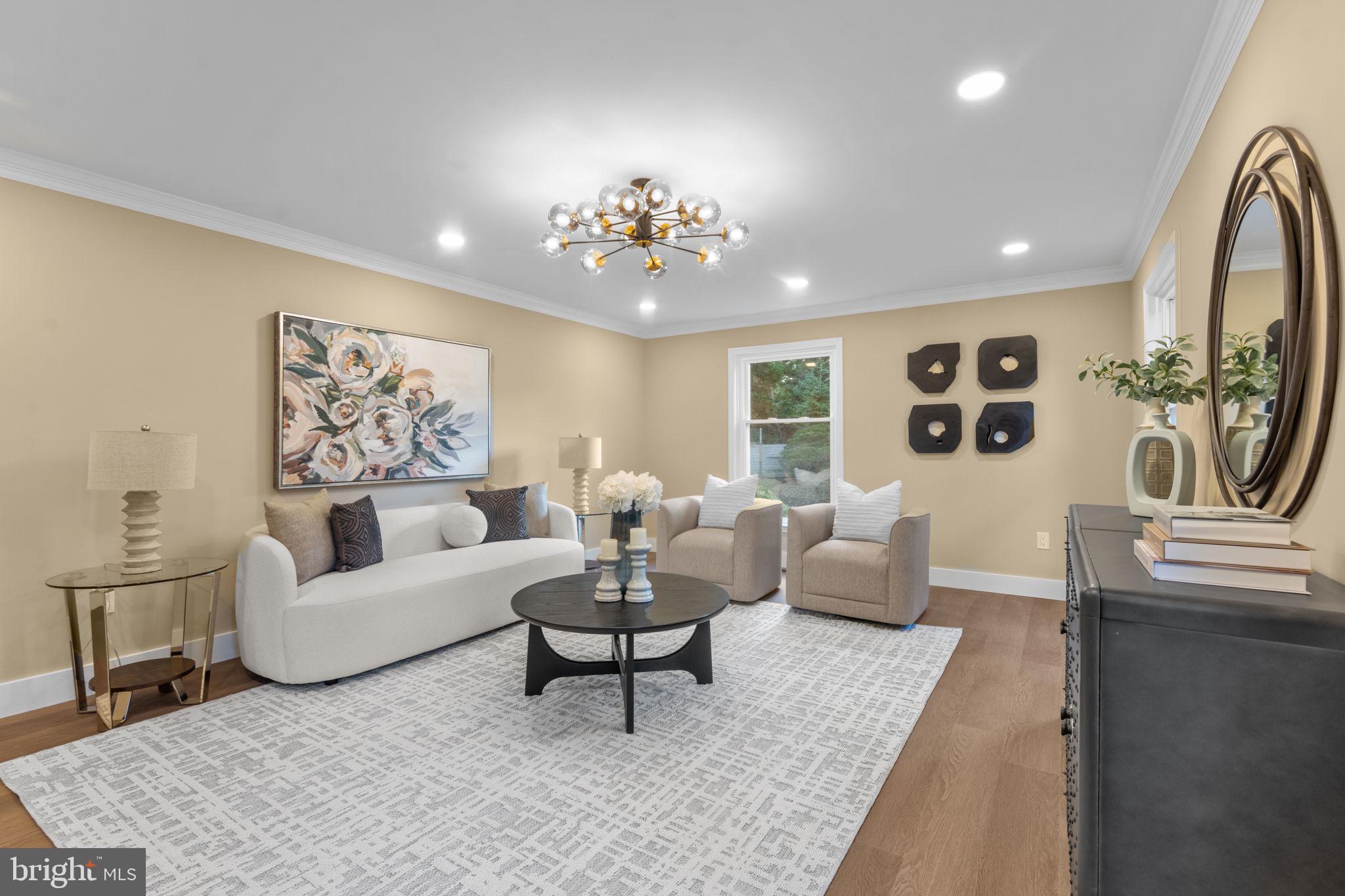 HICKORY HOLLOW FOREST - Residential