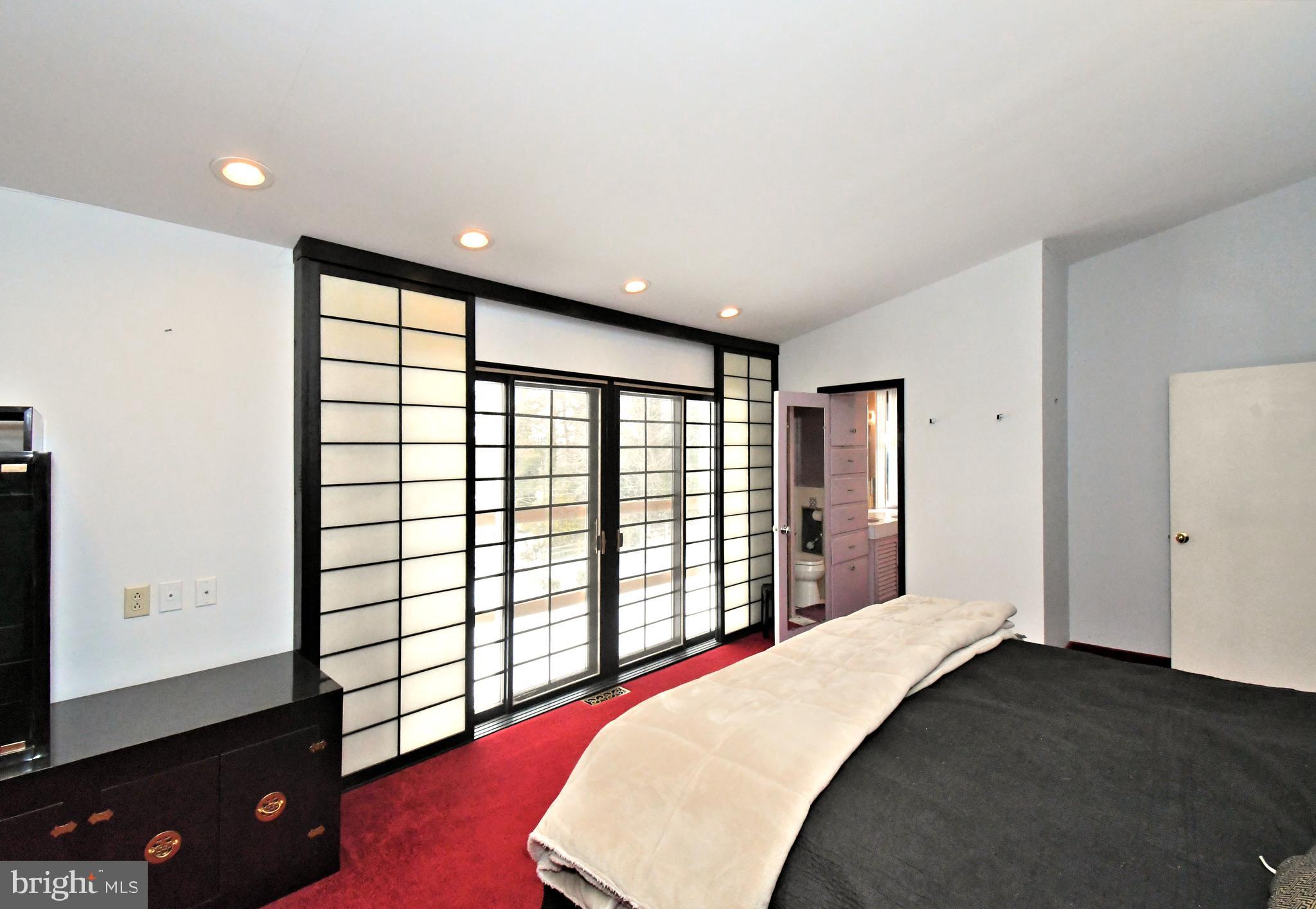 SPRING MILL - Residential