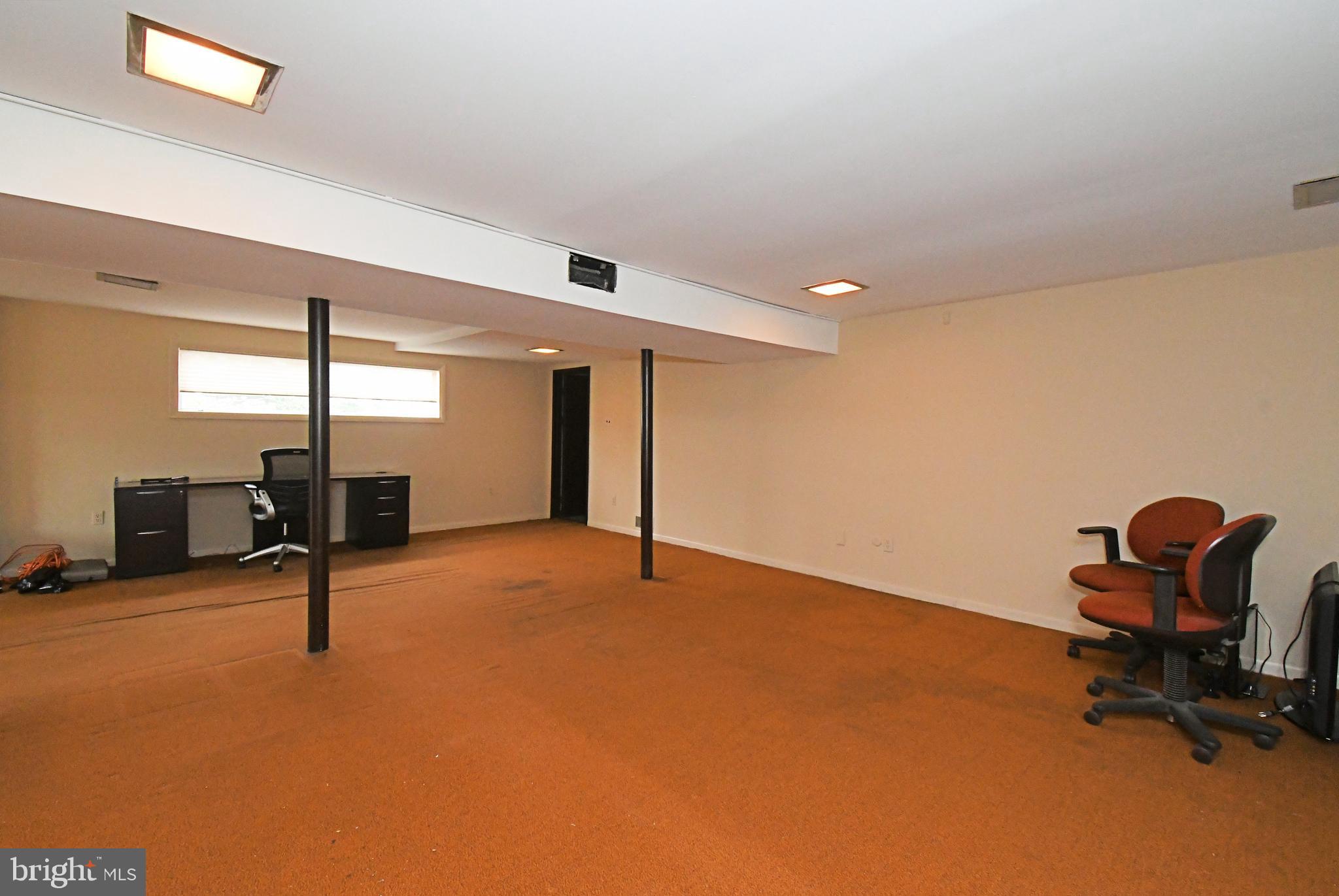 SPRING MILL - Residential