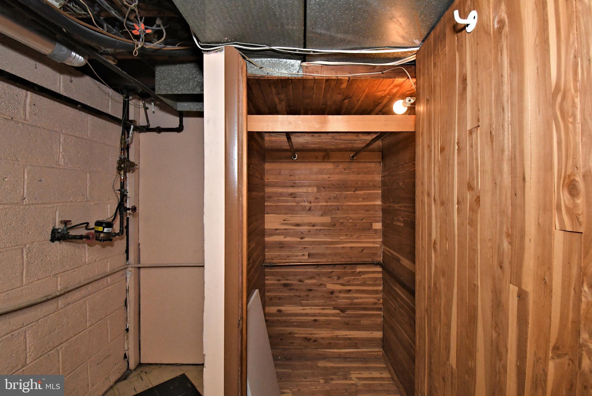 SPRING MILL - Residential