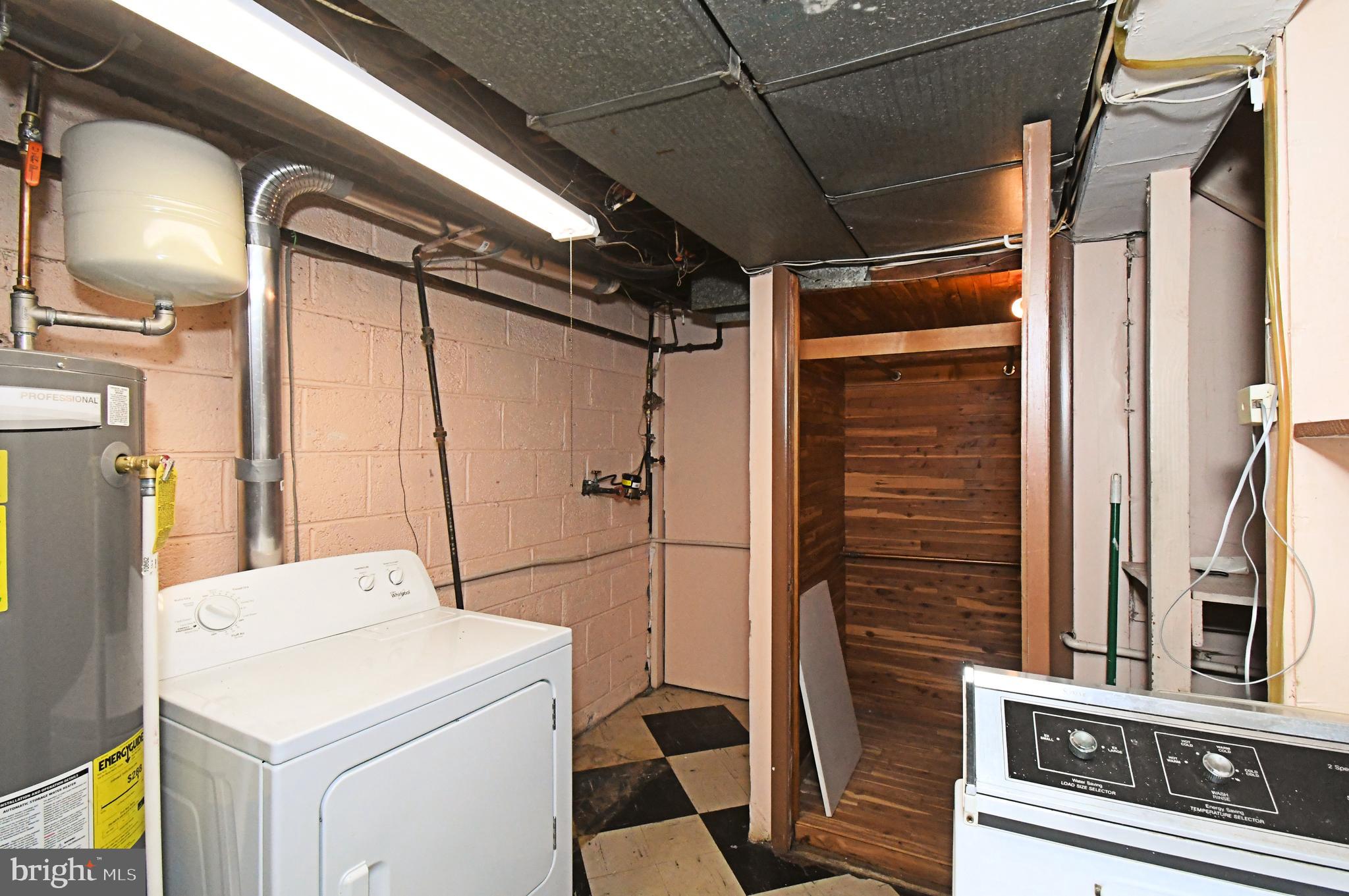 SPRING MILL - Residential