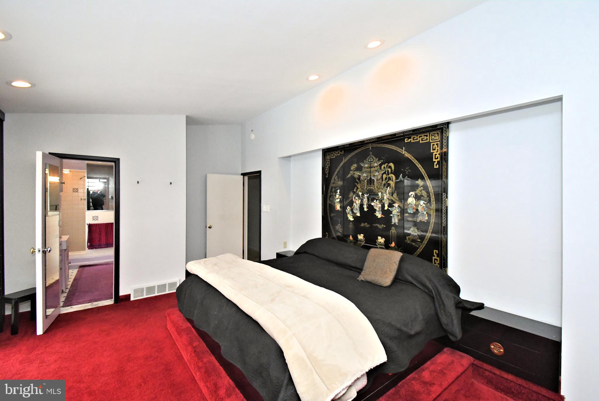 SPRING MILL - Residential