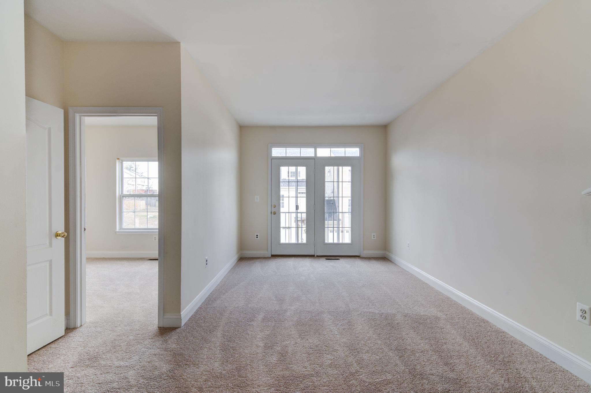 RIVER OAKS - Residential