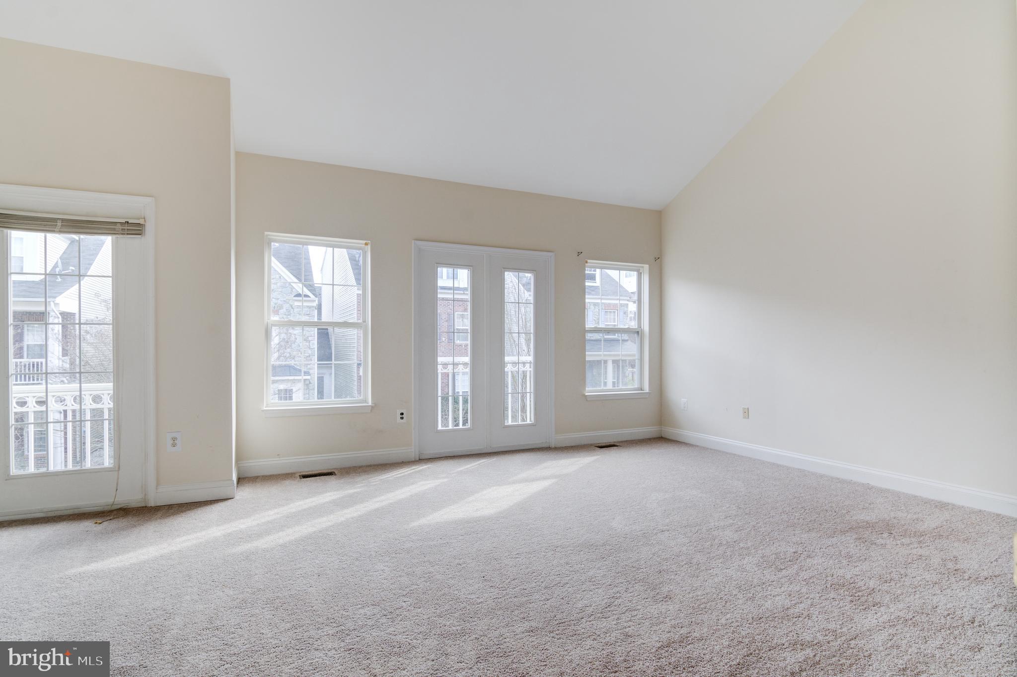 RIVER OAKS - Residential