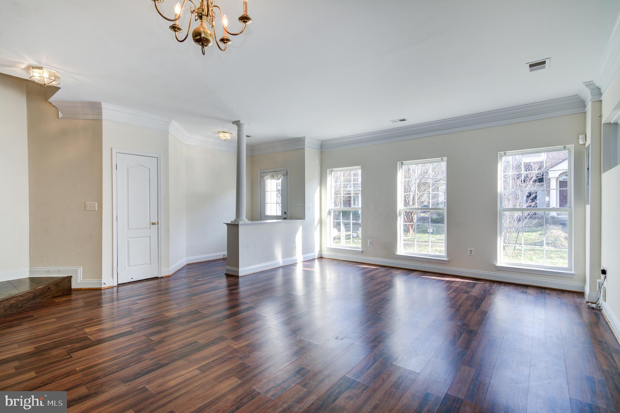 RIVER OAKS - Residential