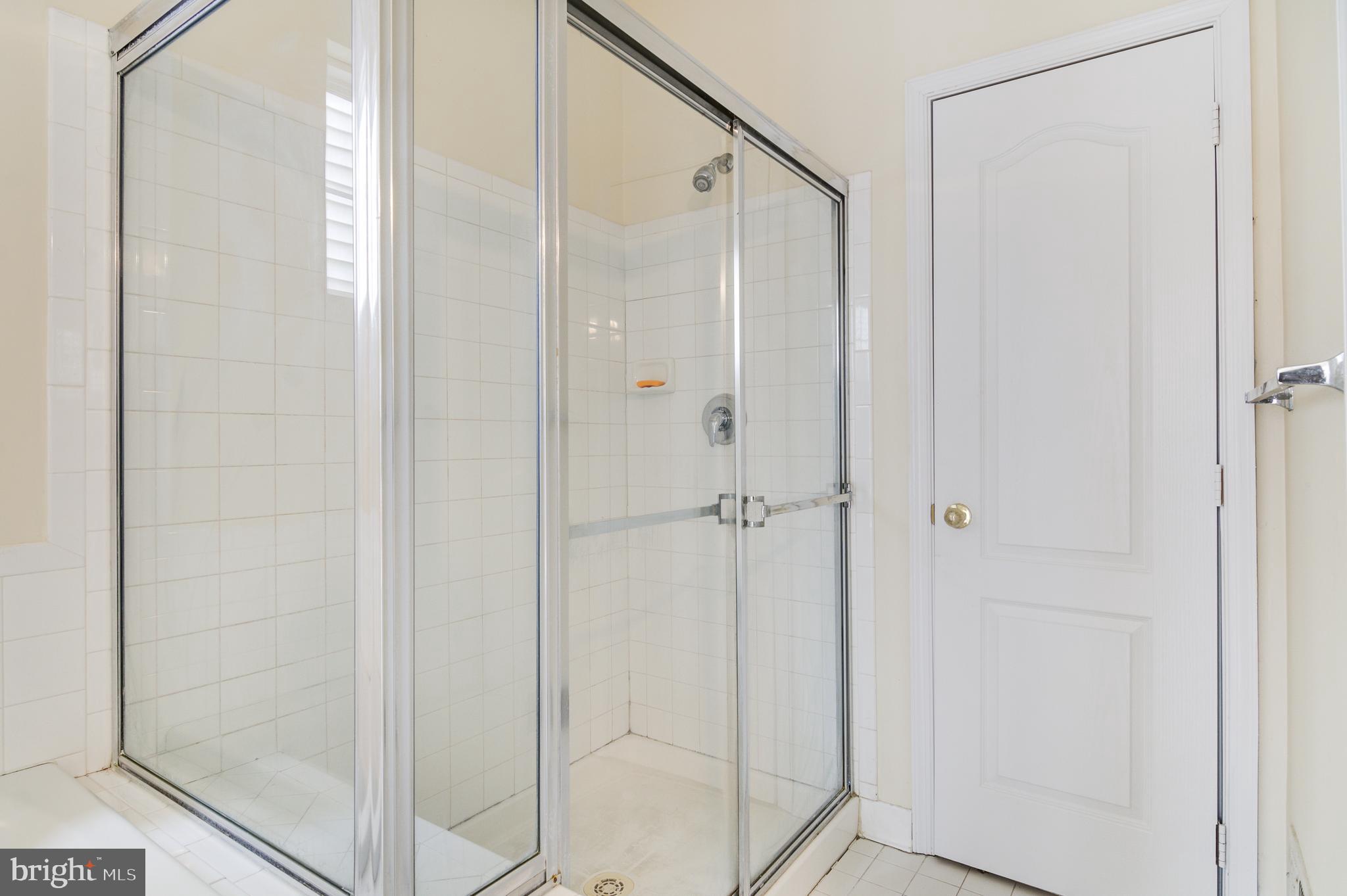 RIVER OAKS - Residential