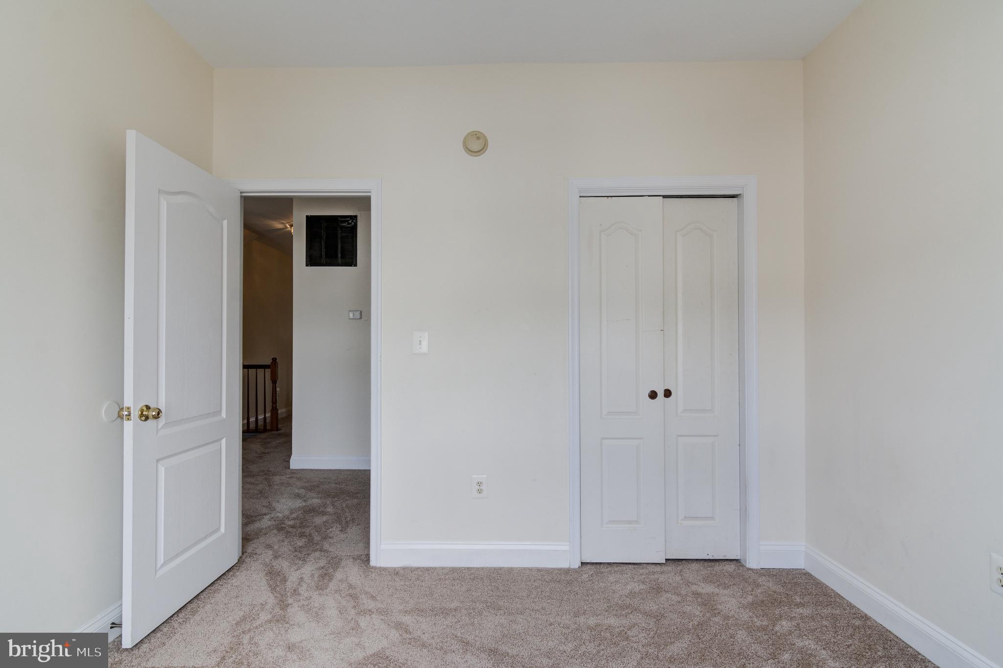 RIVER OAKS - Residential