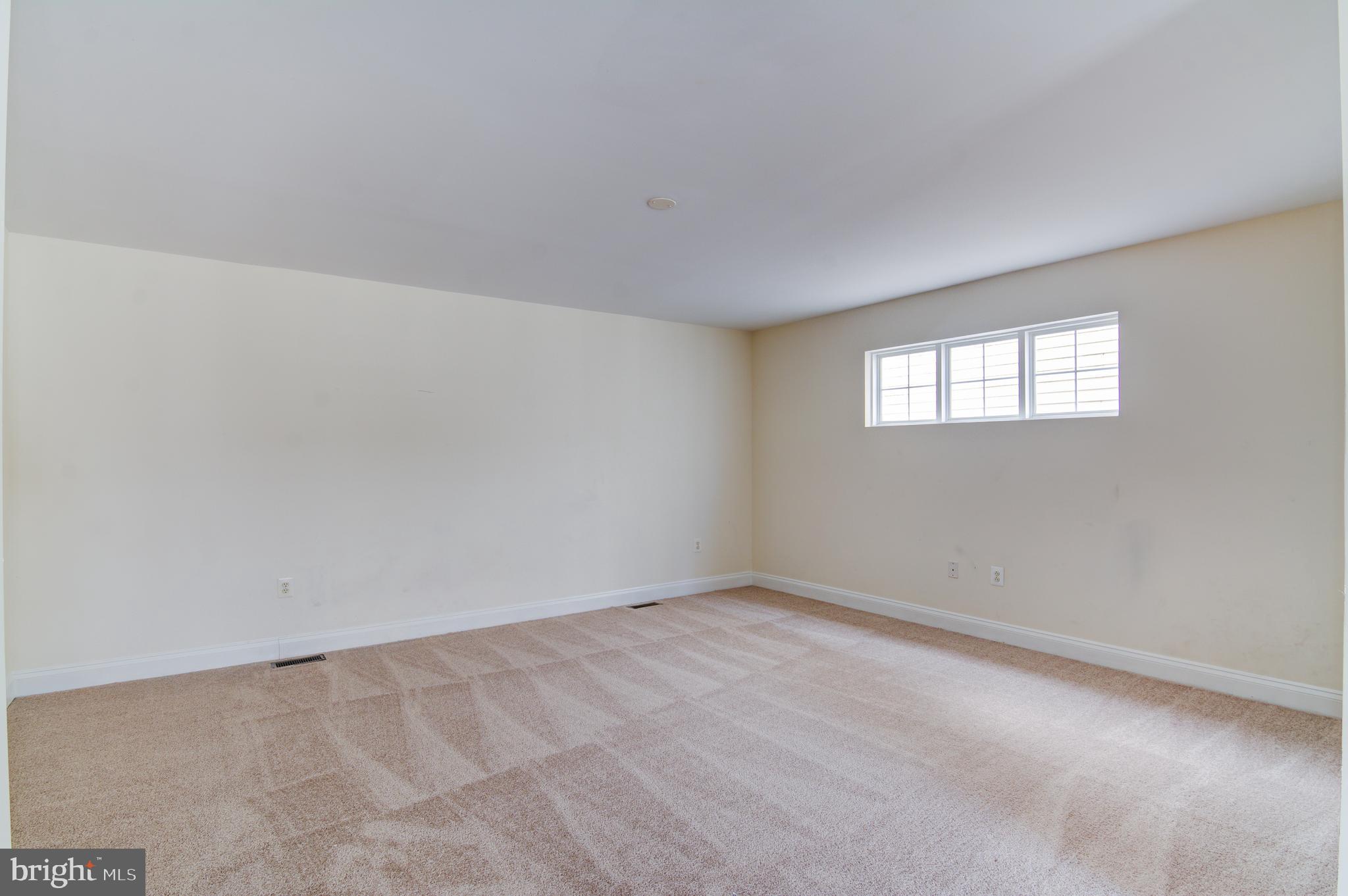 RIVER OAKS - Residential