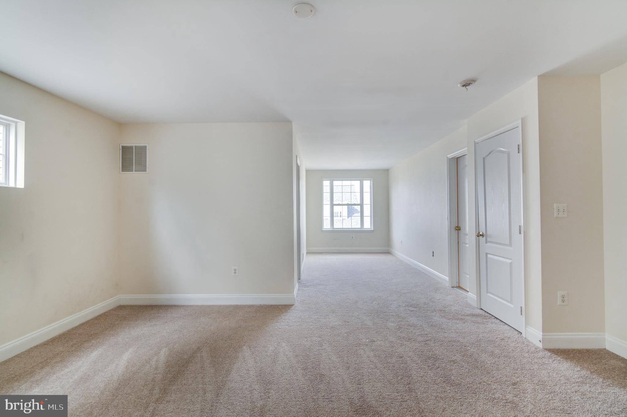 RIVER OAKS - Residential