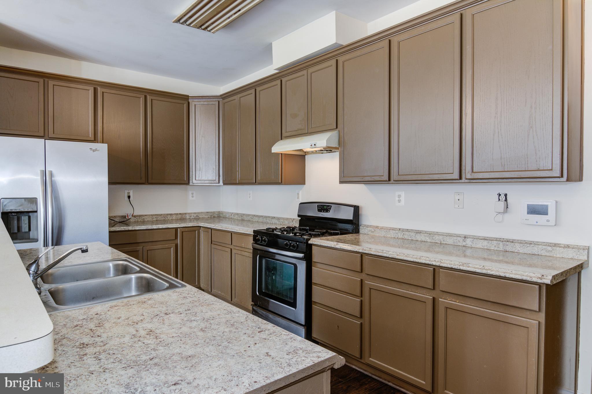 RIVER OAKS - Residential