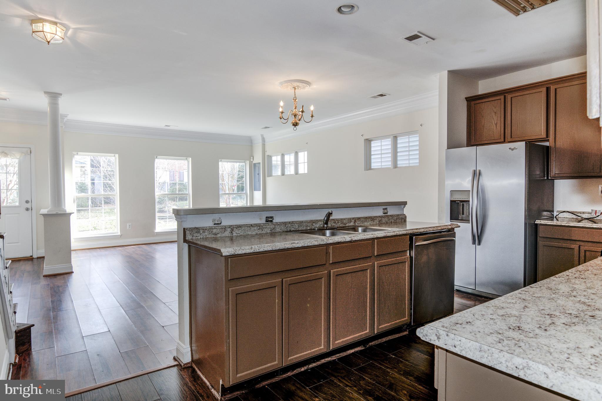 RIVER OAKS - Residential