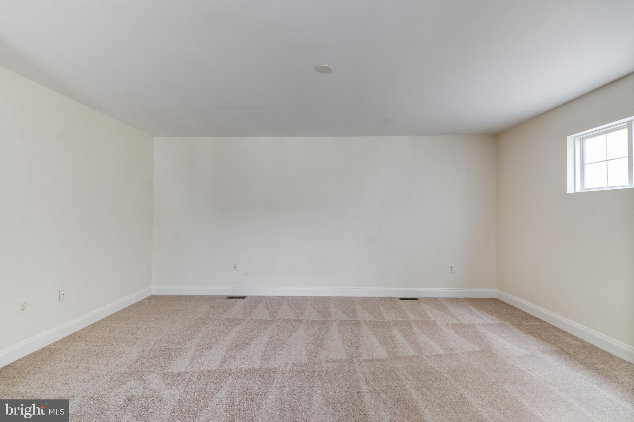 RIVER OAKS - Residential