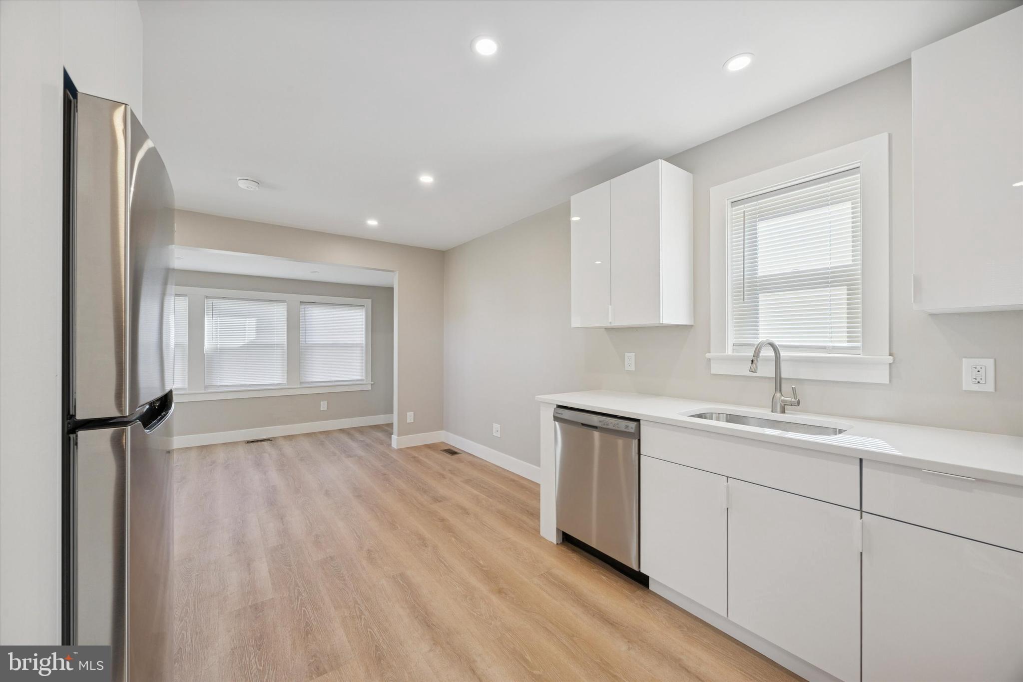 LESTER - Residential