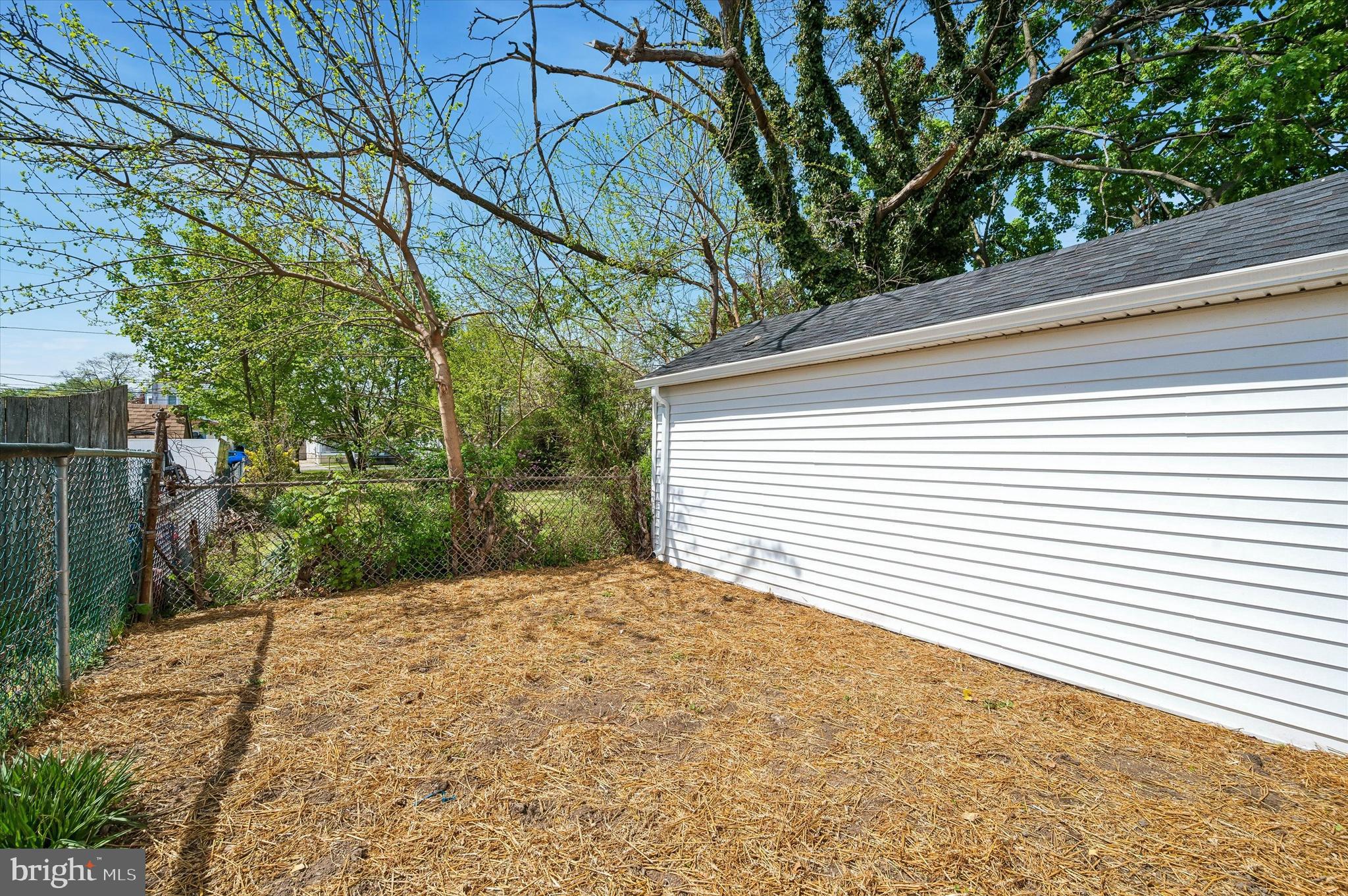 LESTER - Residential