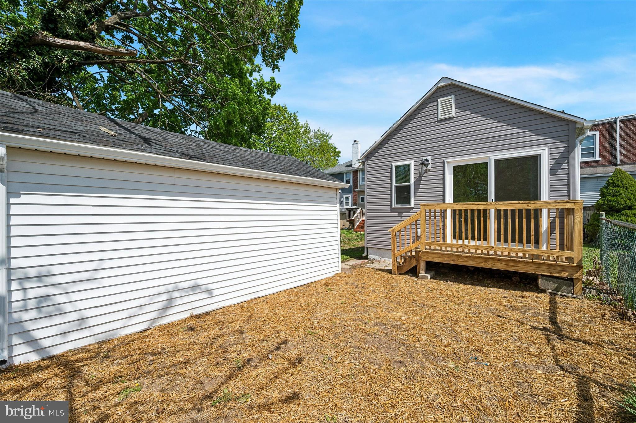 LESTER - Residential