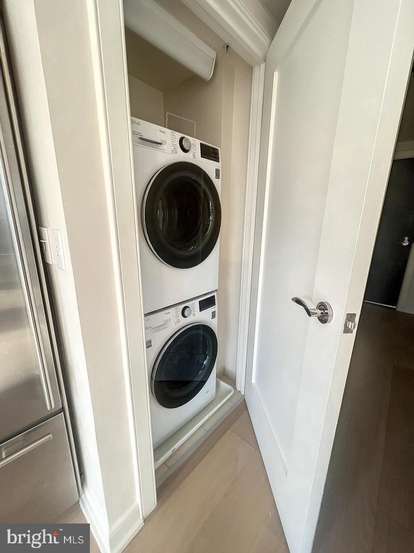 THE WATERVIEW - Residential Lease