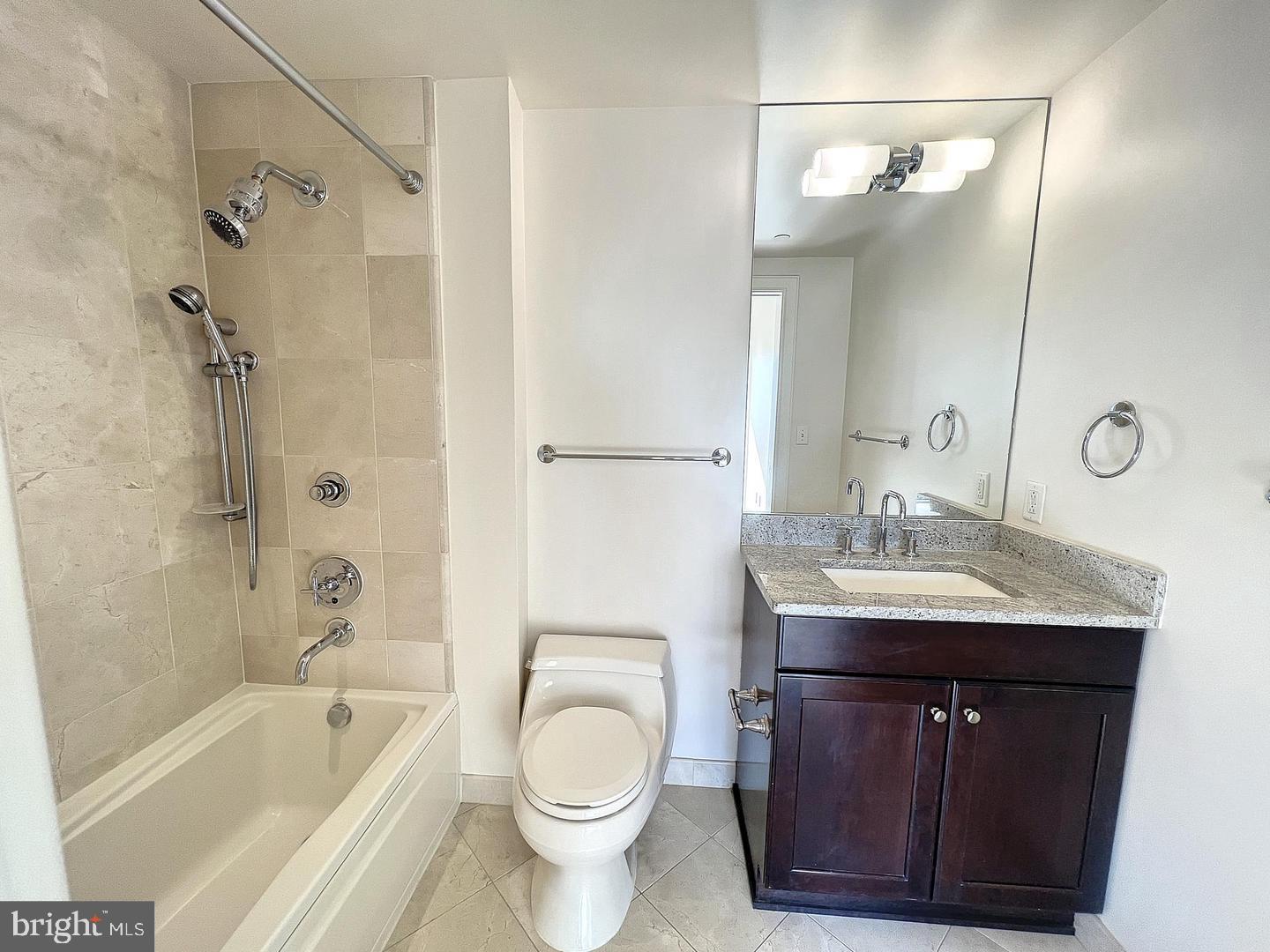 THE WATERVIEW - Residential Lease