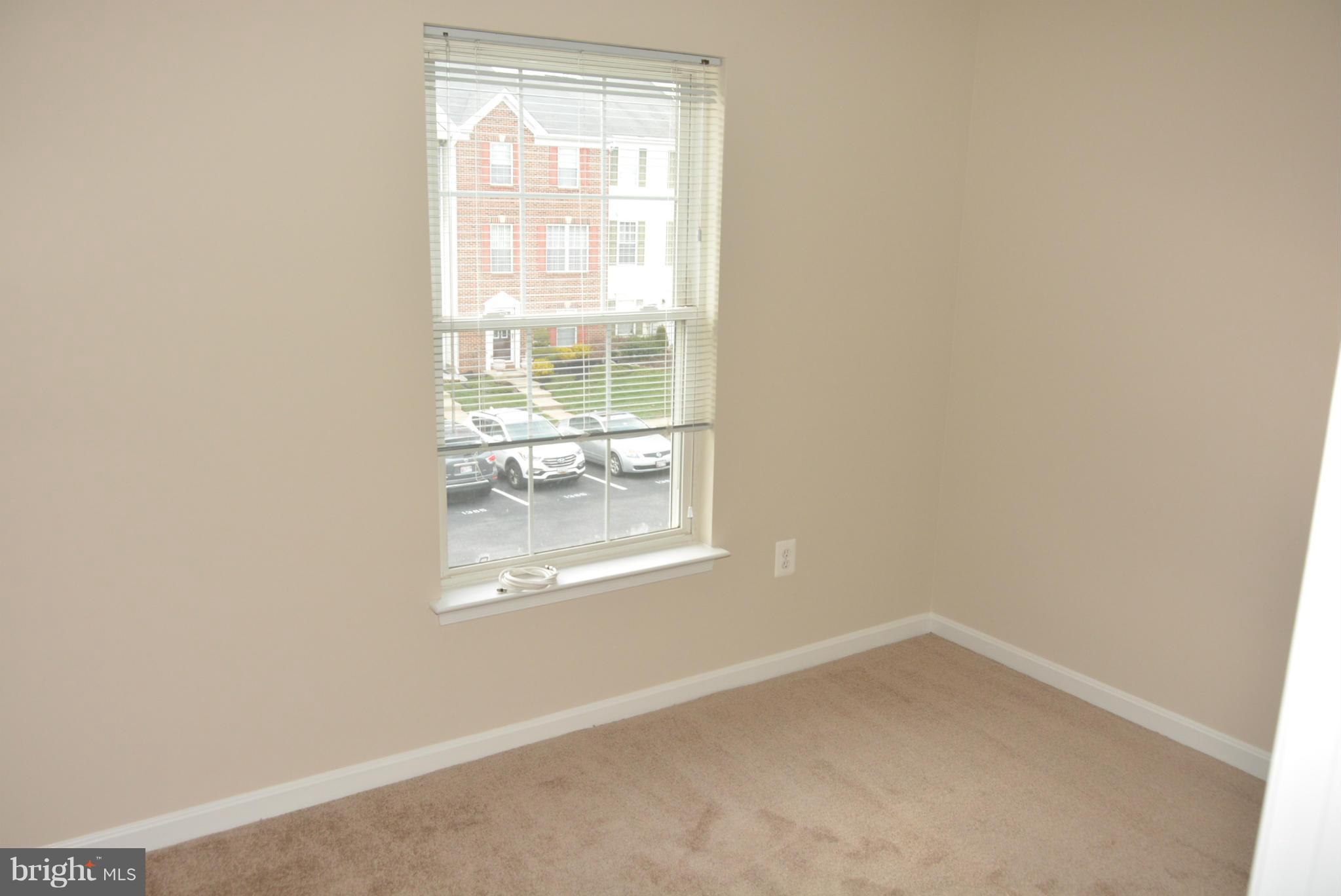 RIDGE COMMONS - Residential