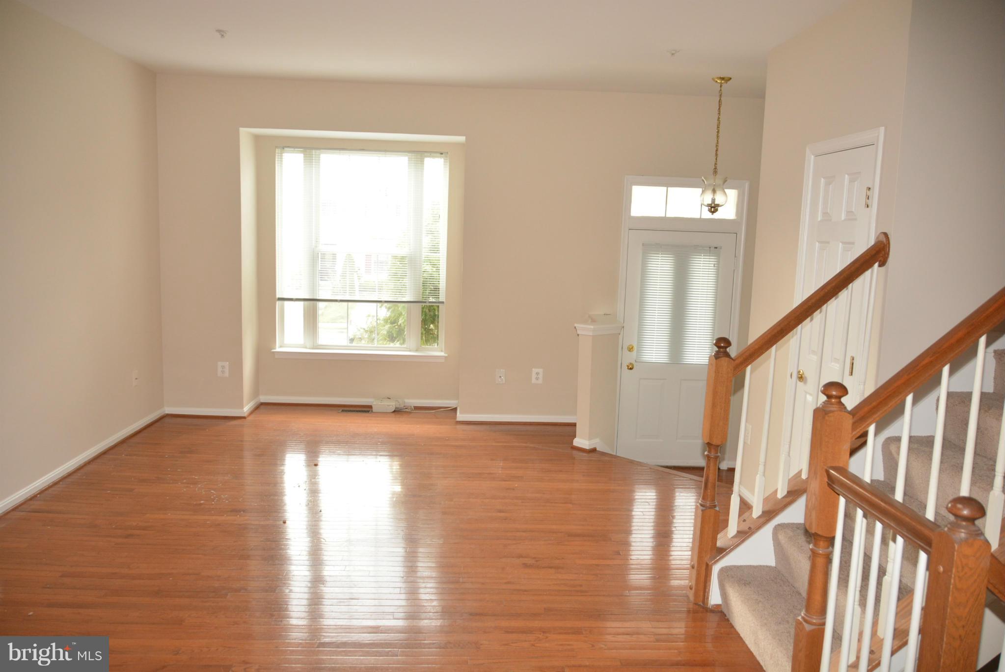 RIDGE COMMONS - Residential