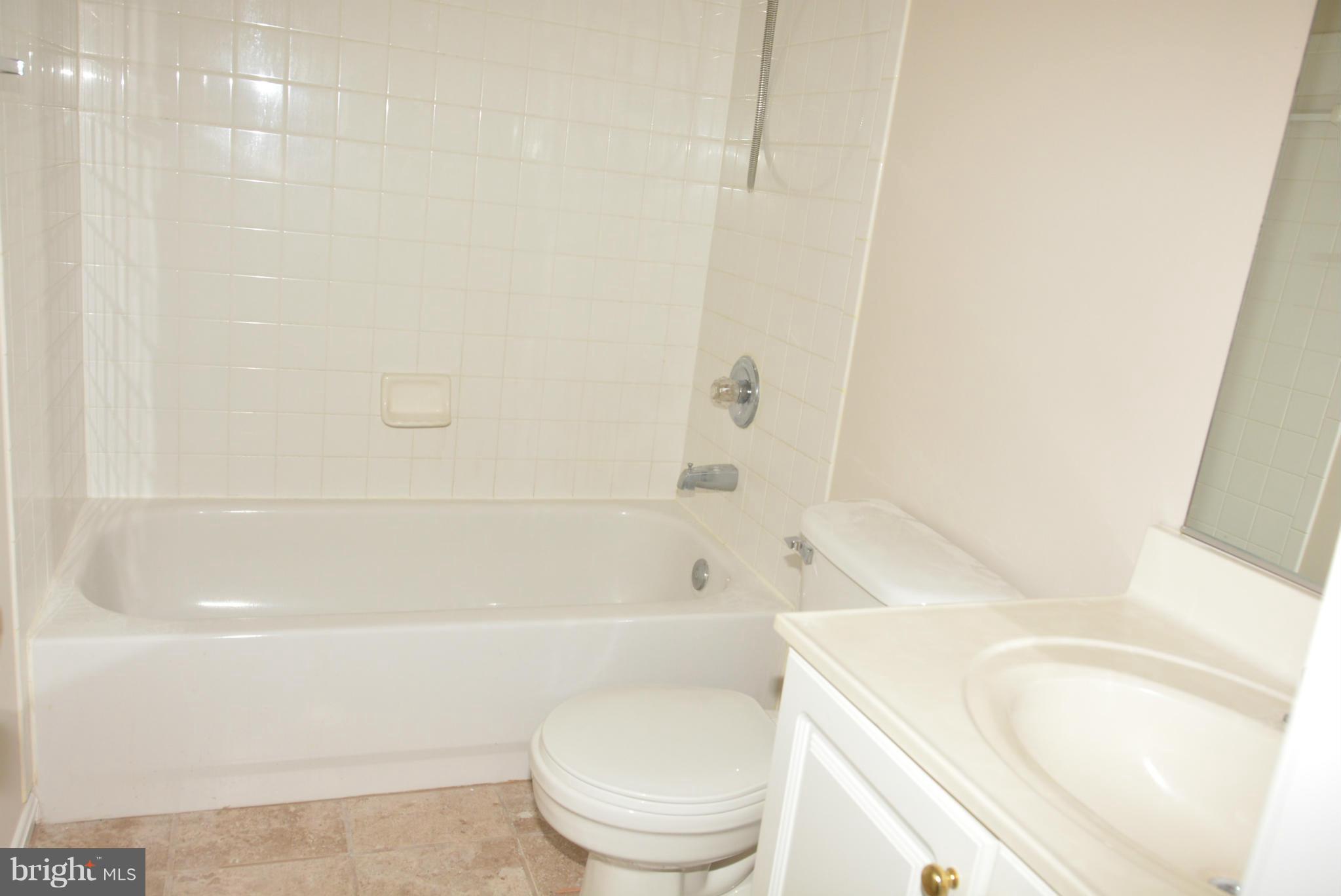 RIDGE COMMONS - Residential