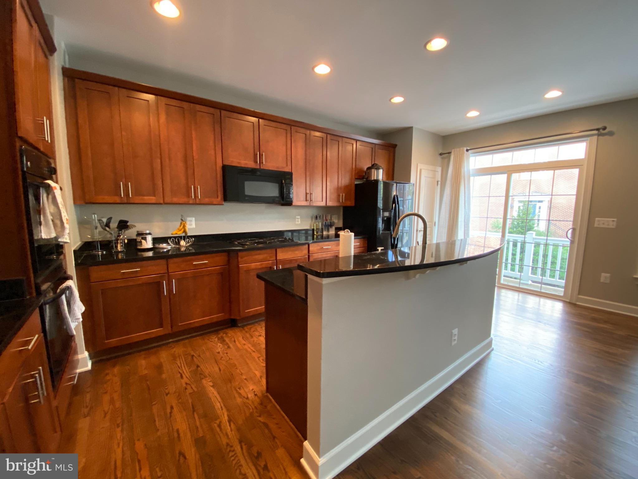 FAIR OAKS - Residential Lease