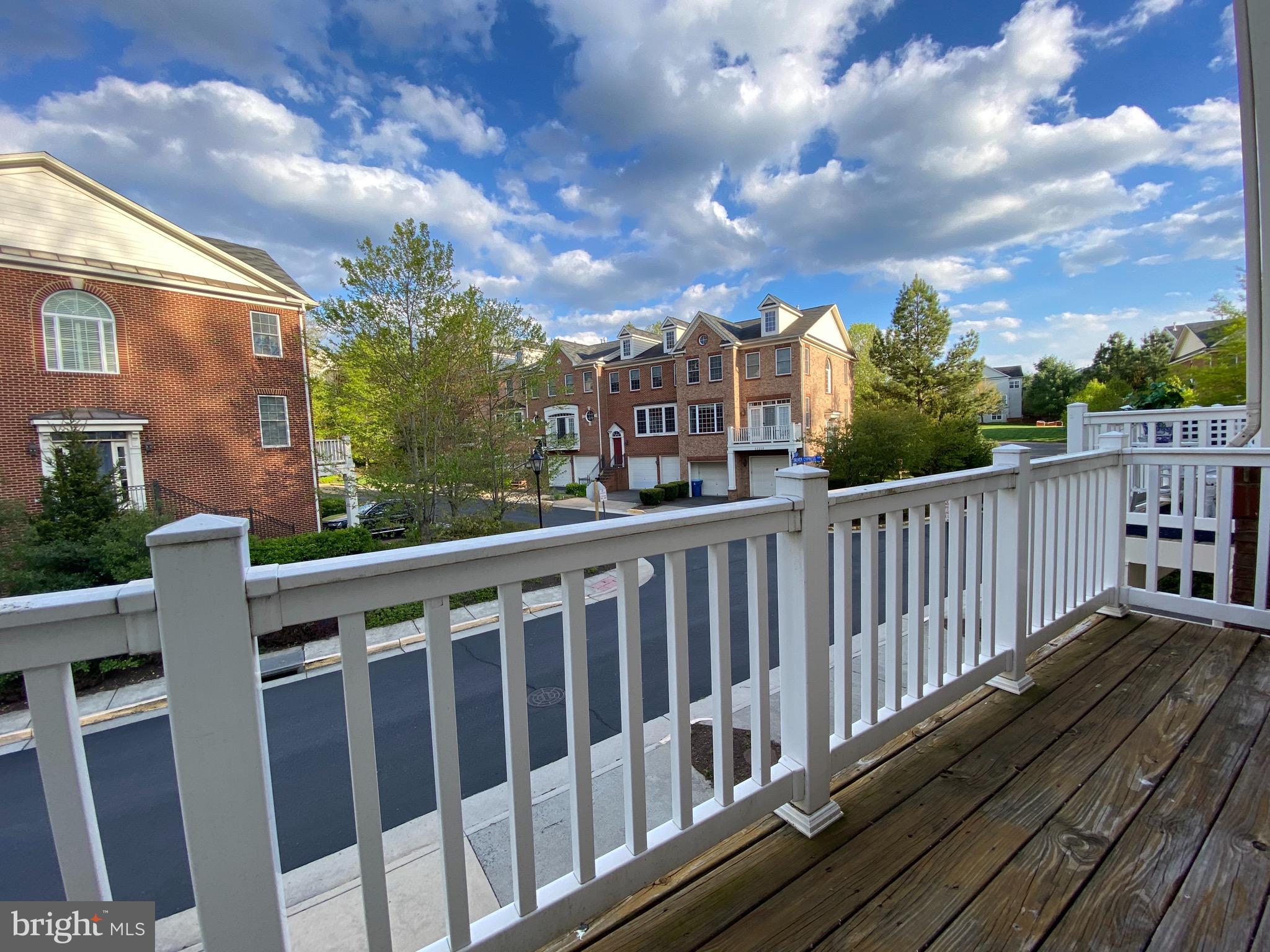 FAIR OAKS - Residential Lease