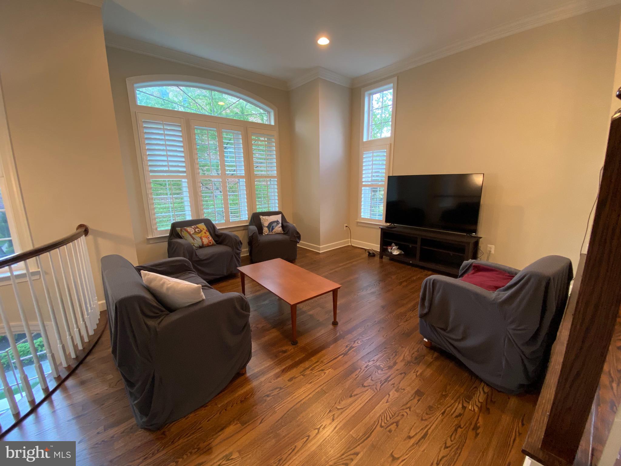 FAIR OAKS - Residential Lease