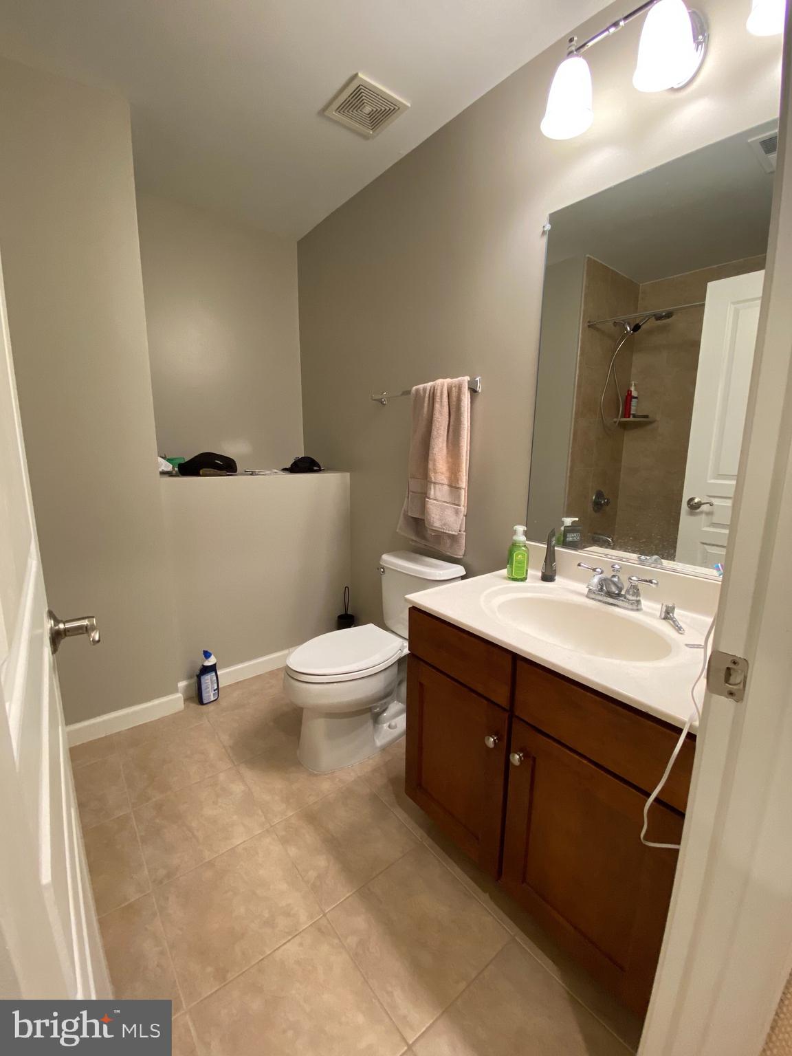 FAIR OAKS - Residential Lease