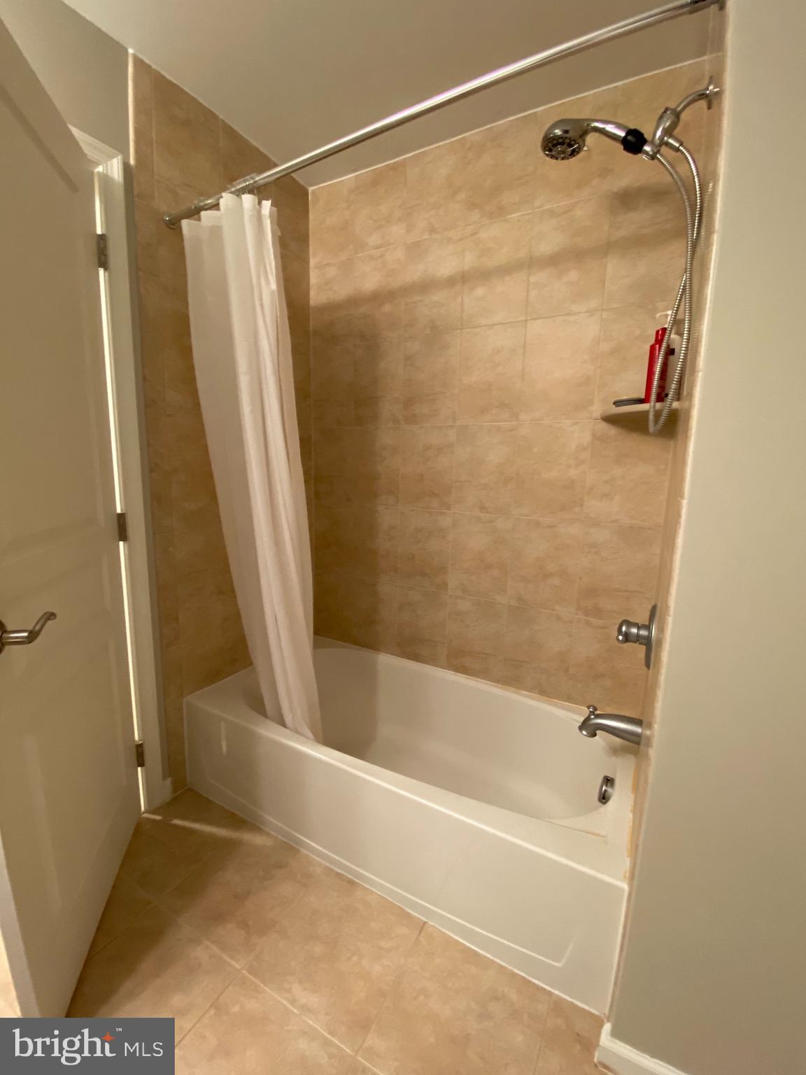 FAIR OAKS - Residential Lease